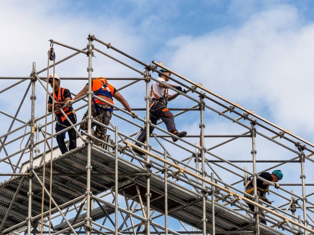 1024x768 Dangerous. Work Safely on Scaffolding