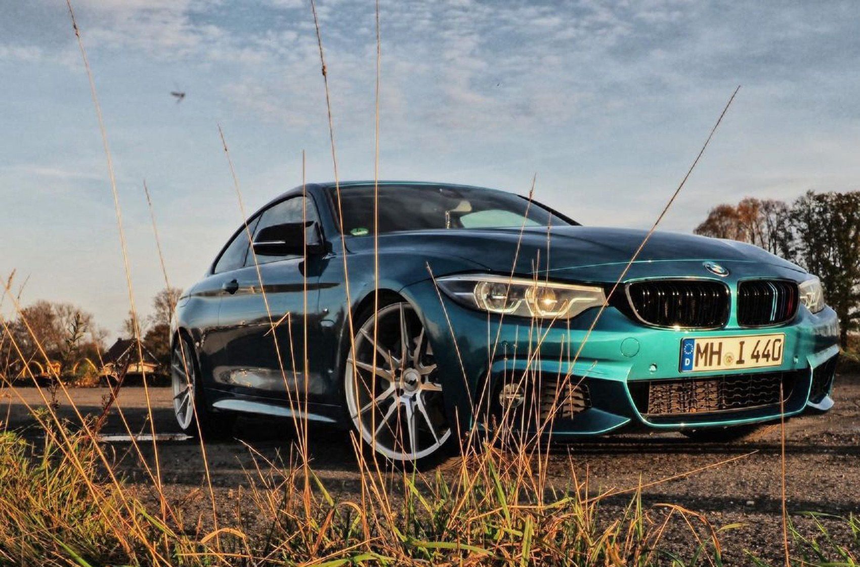 1700x1121 BMW 4 SERIES / M4