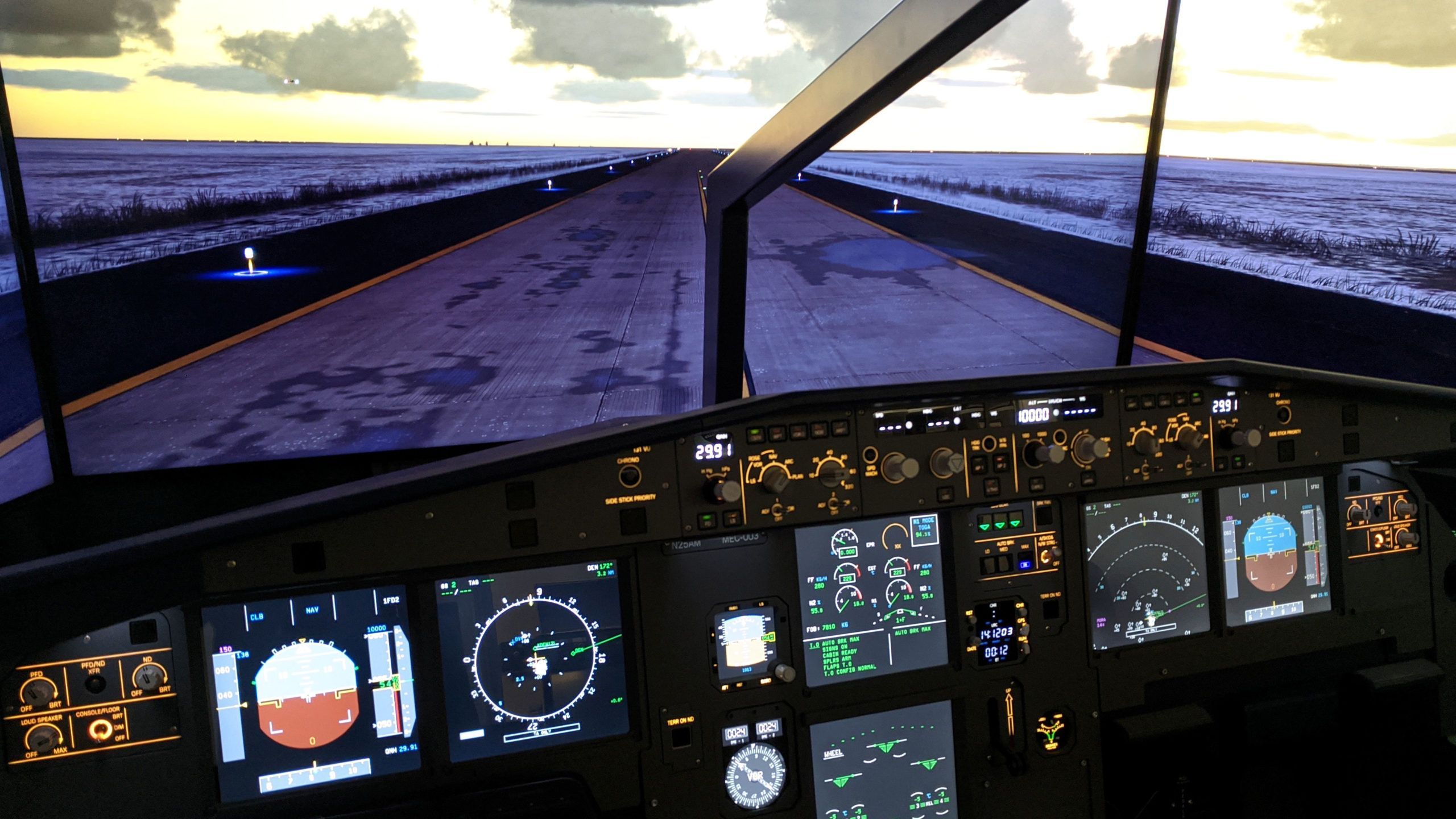 2560x1440 A320 Home Cockpit. Flight Path Simulation