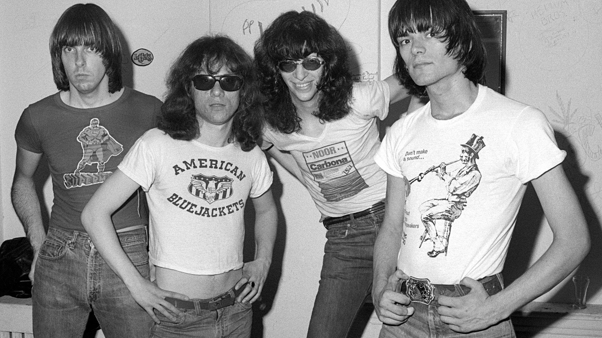 1920x1080 Download wallpaper 1920x1080 the ramones, joey ramone, dee