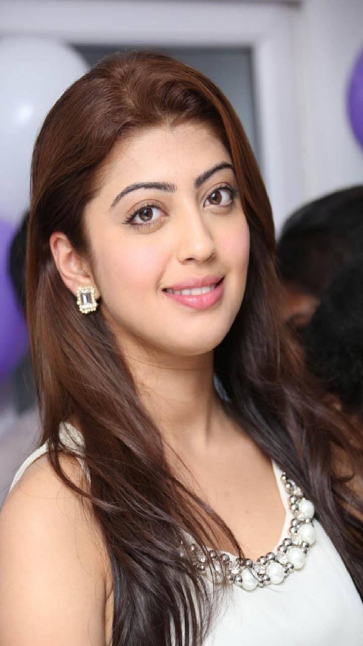 Pranitha Subhash Wallpapers - Top Free Pranitha Subhash Backgrounds ...