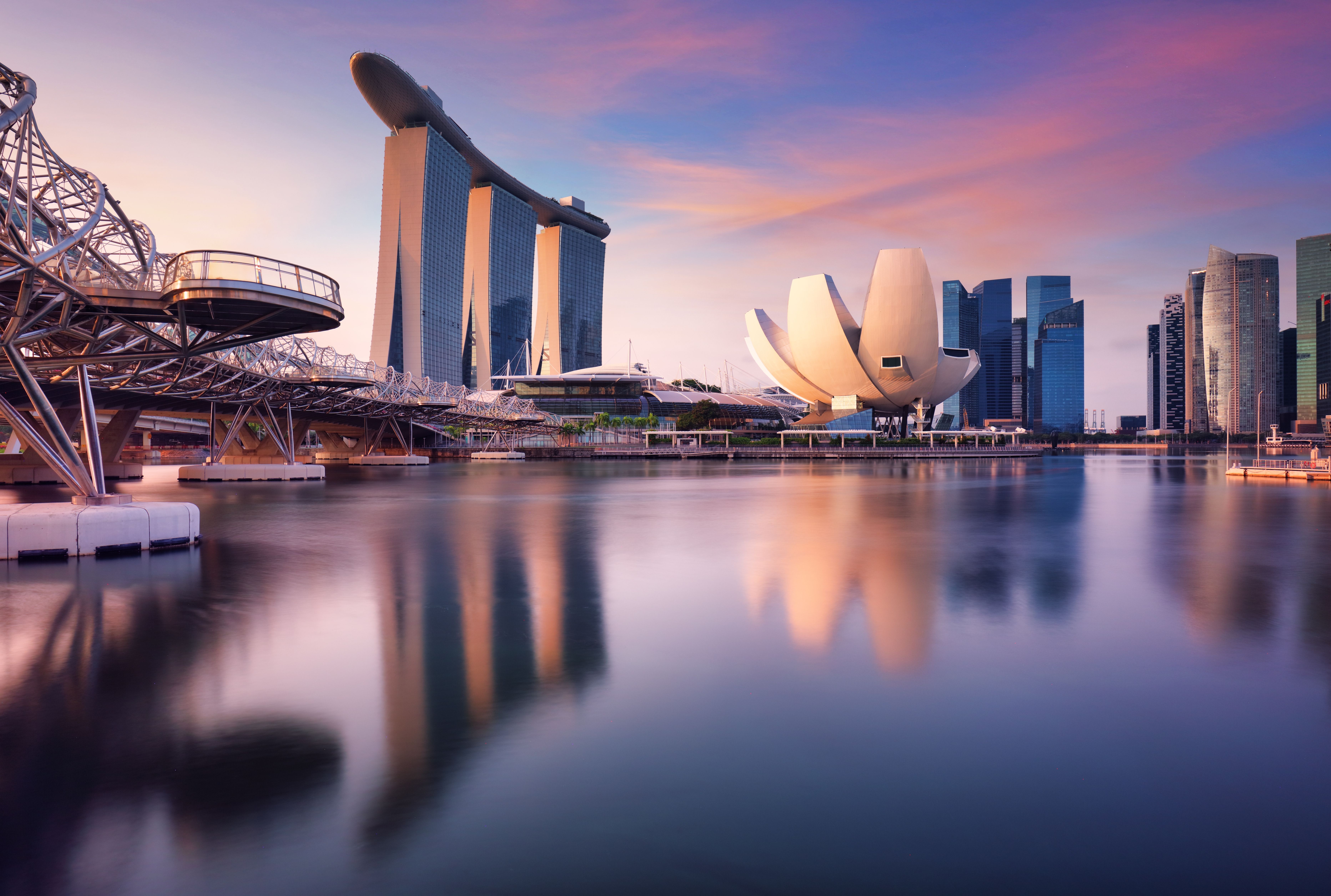 7457x5023 HSBC and Saxo forge strong Asia Pacific