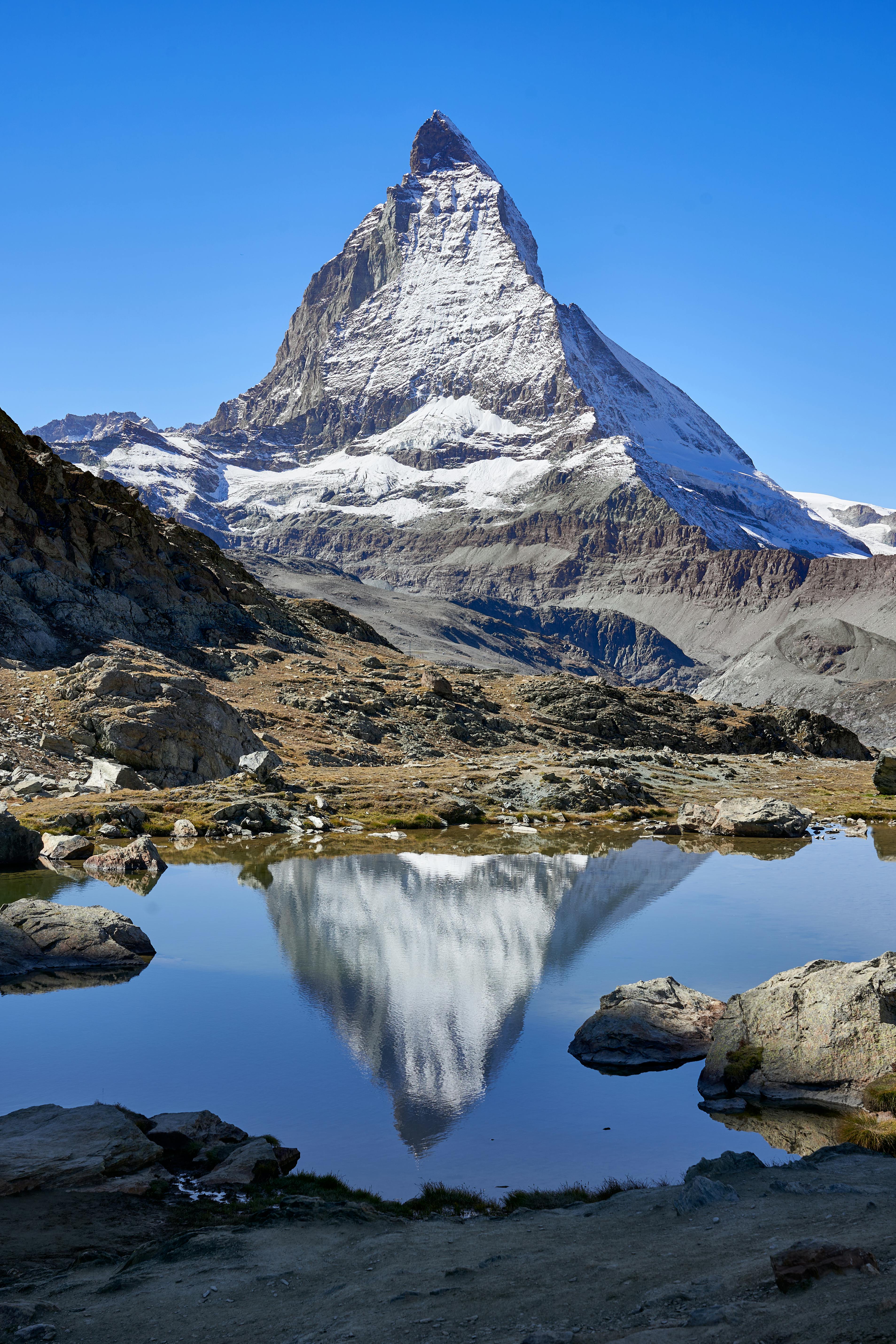 3814x5720 View of The Matterhorn Mountain Peak