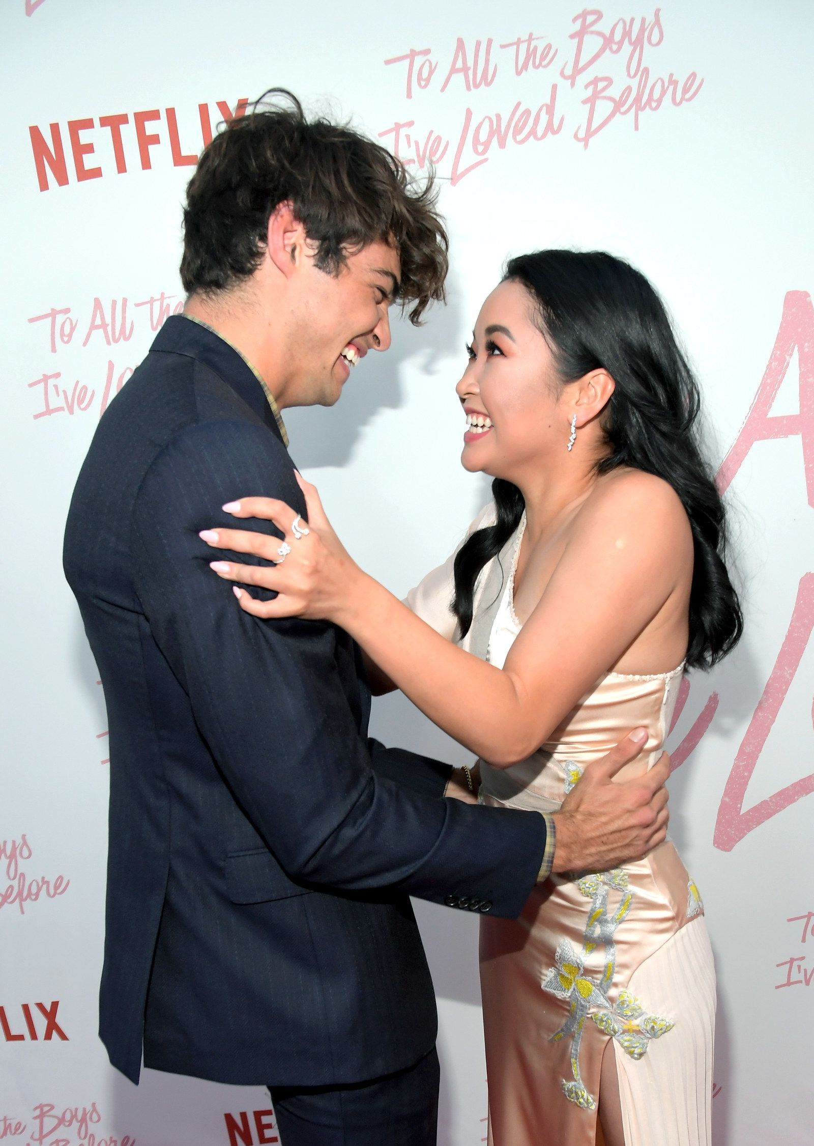 1600x2251 Behind Lara Jean's Lock Screen Pic