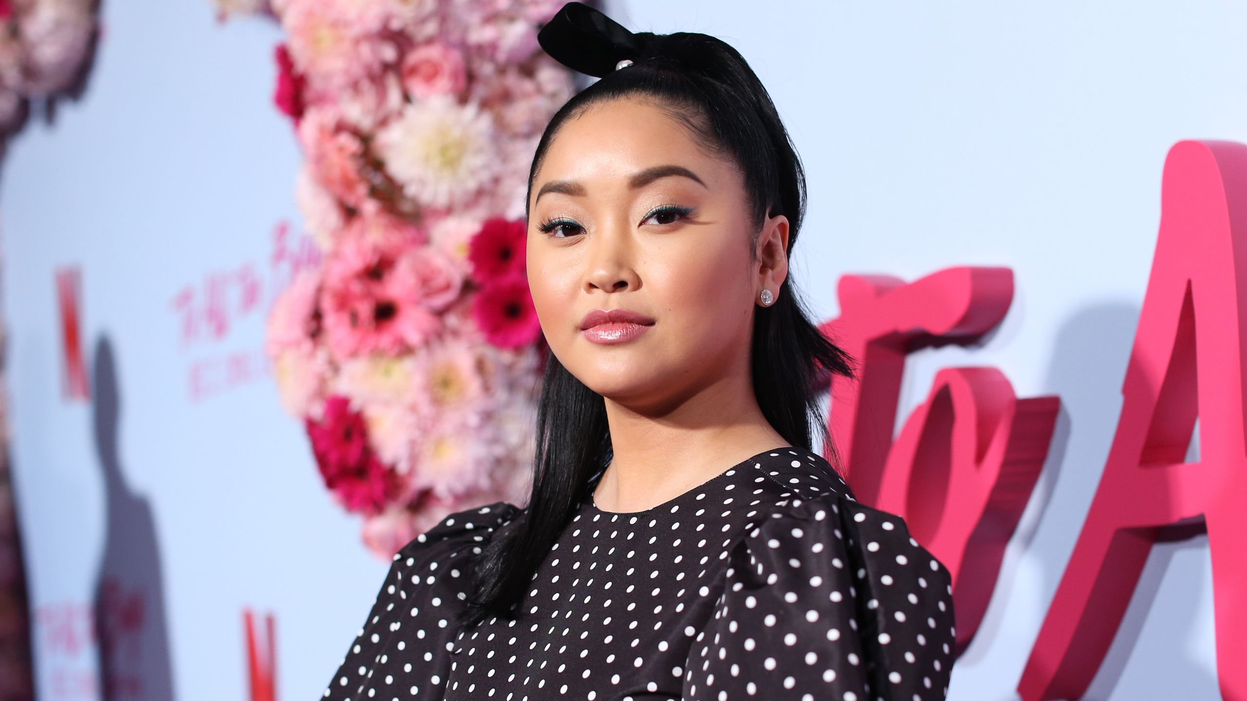 2560x1440 Lana Condor Teases Lara Jean Covey's