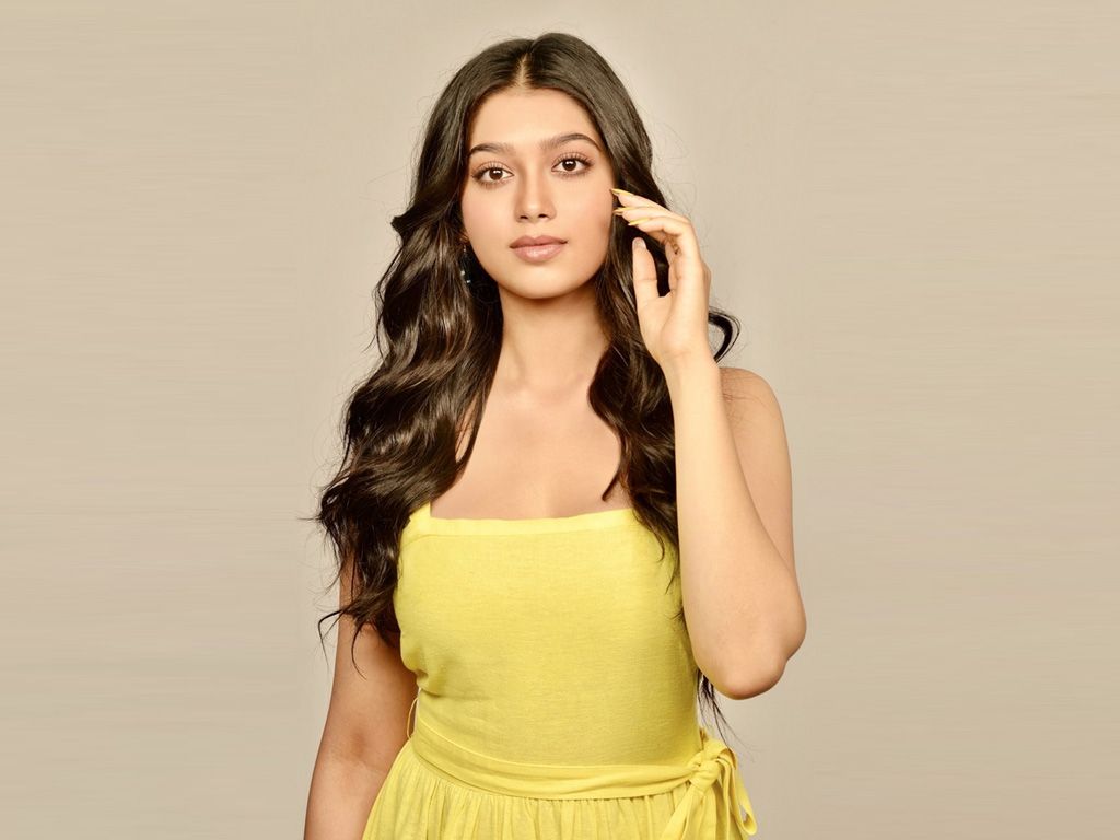 1024x768 Digangana Suryavanshi HQ Wallpaper