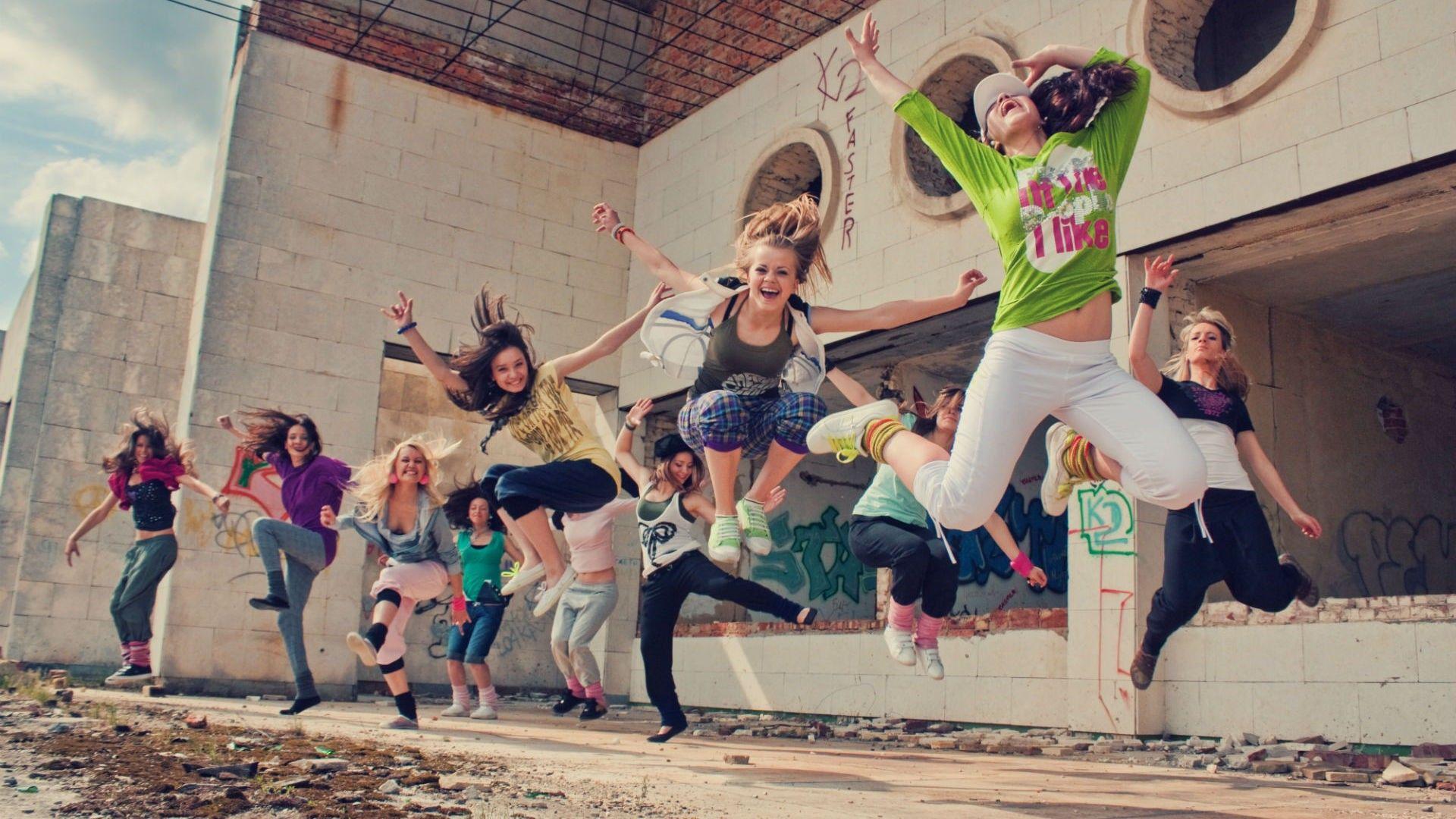 People Dancing Wallpapers - Top Free People Dancing Backgrounds