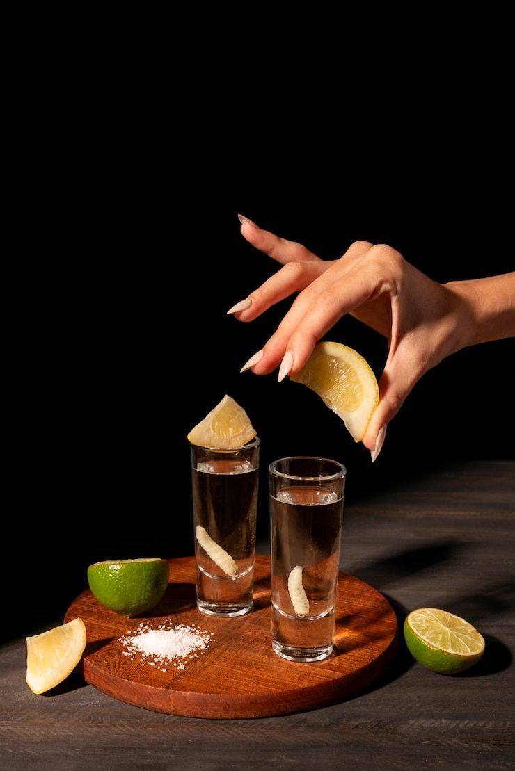 740x1109 Mezcal Image