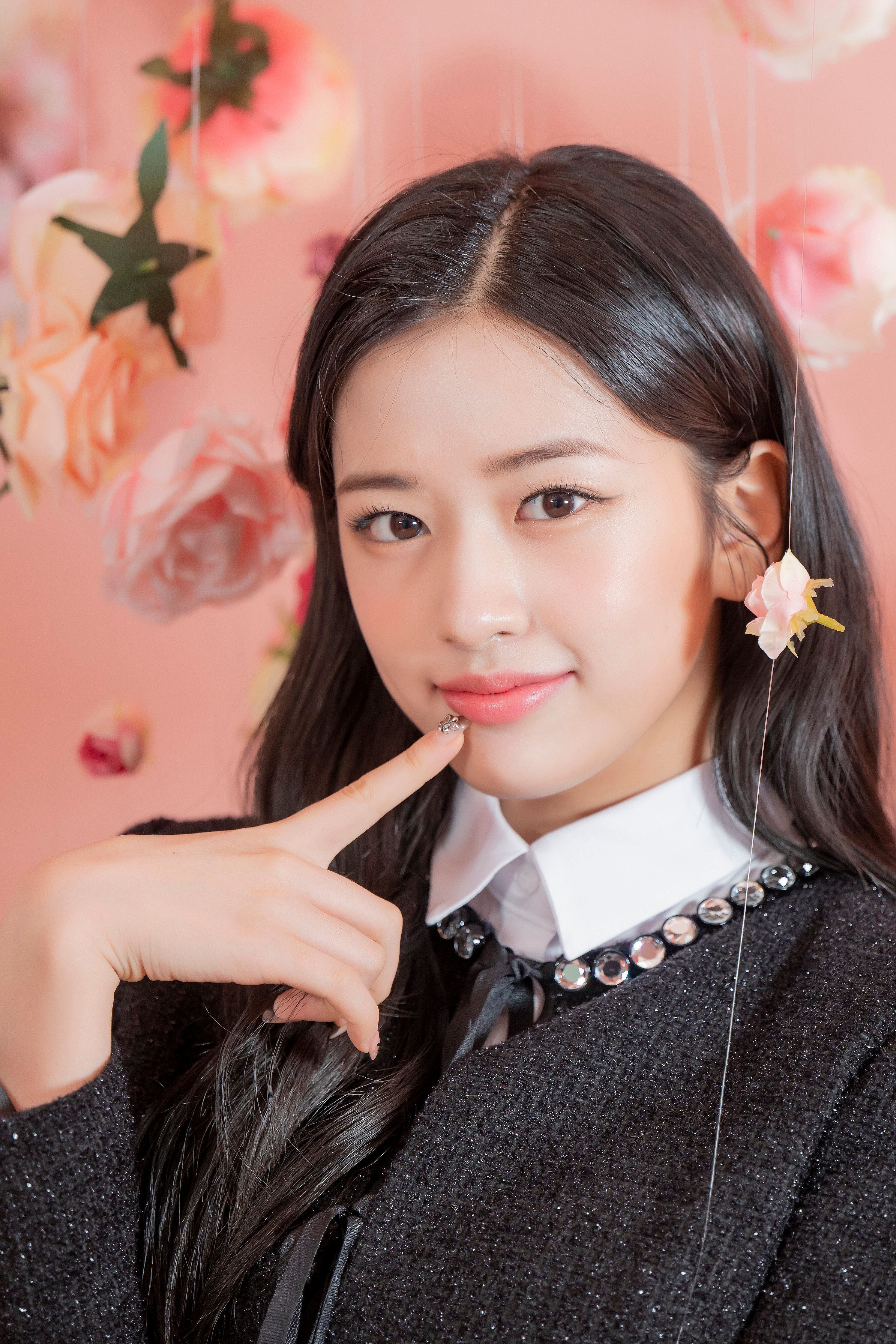 2987x4481 IVE Yujin