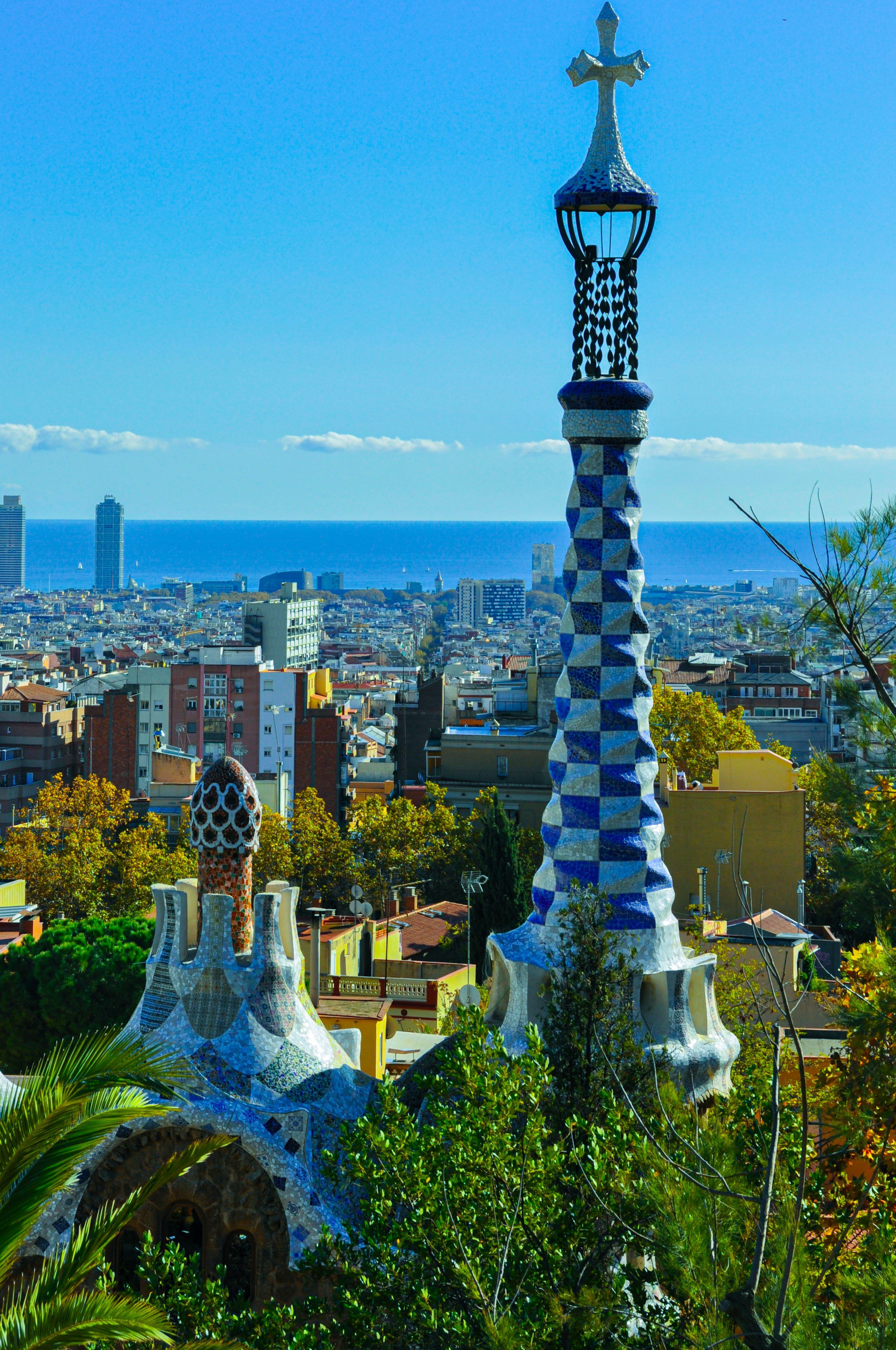 3000x4518 Park Guell Picture. Download Free