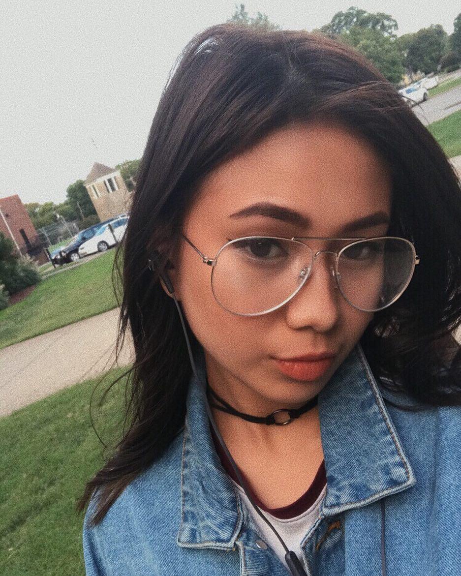 937x1171 Potret Keren NIKI, Rapper dan Penyanyi R&B Cewek Penerus