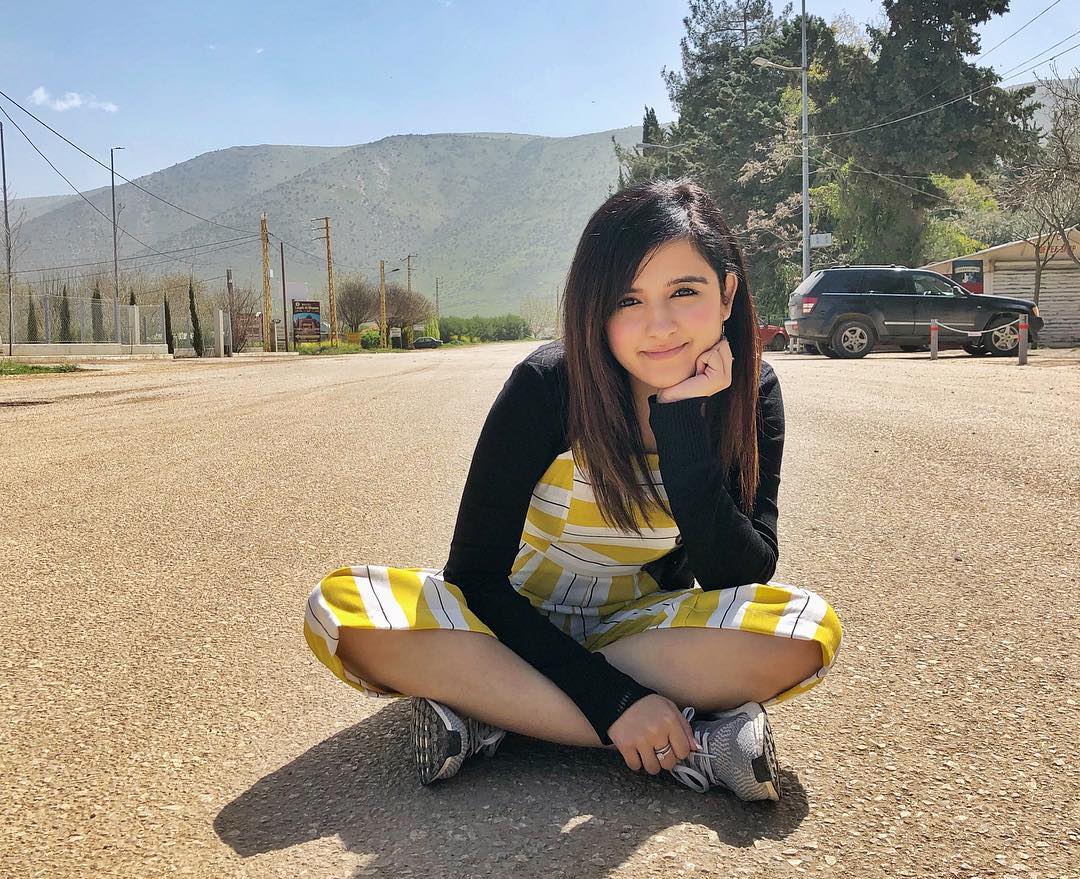 1080x879 Cute Shirley Setia HD Wallpaper & 1080p HD Image