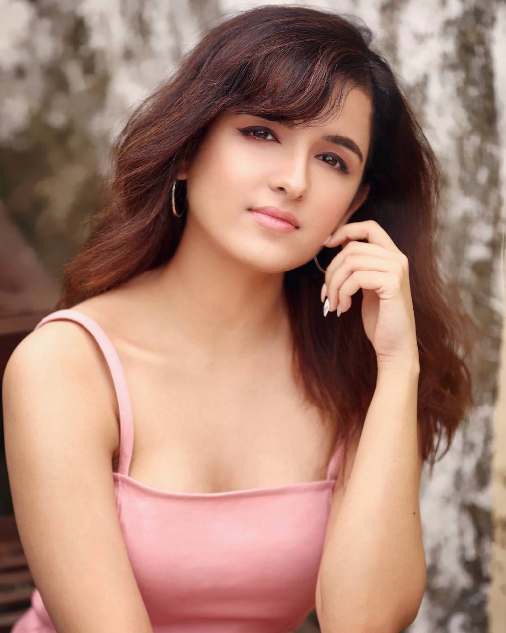 1024x1280 Shirley setia wallpaper