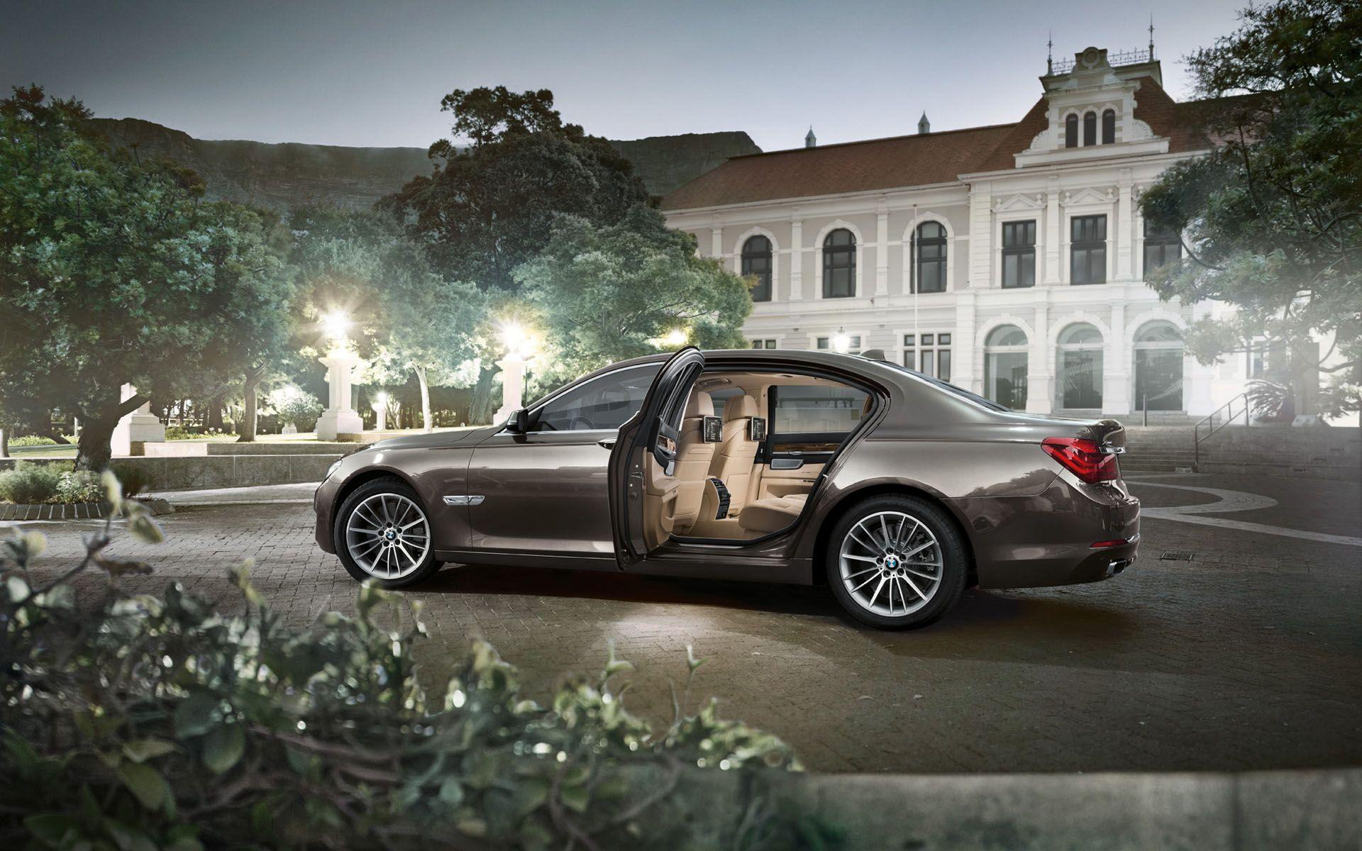 1920x1200 Wallpaper: 2013 BMW 7 Series LCI