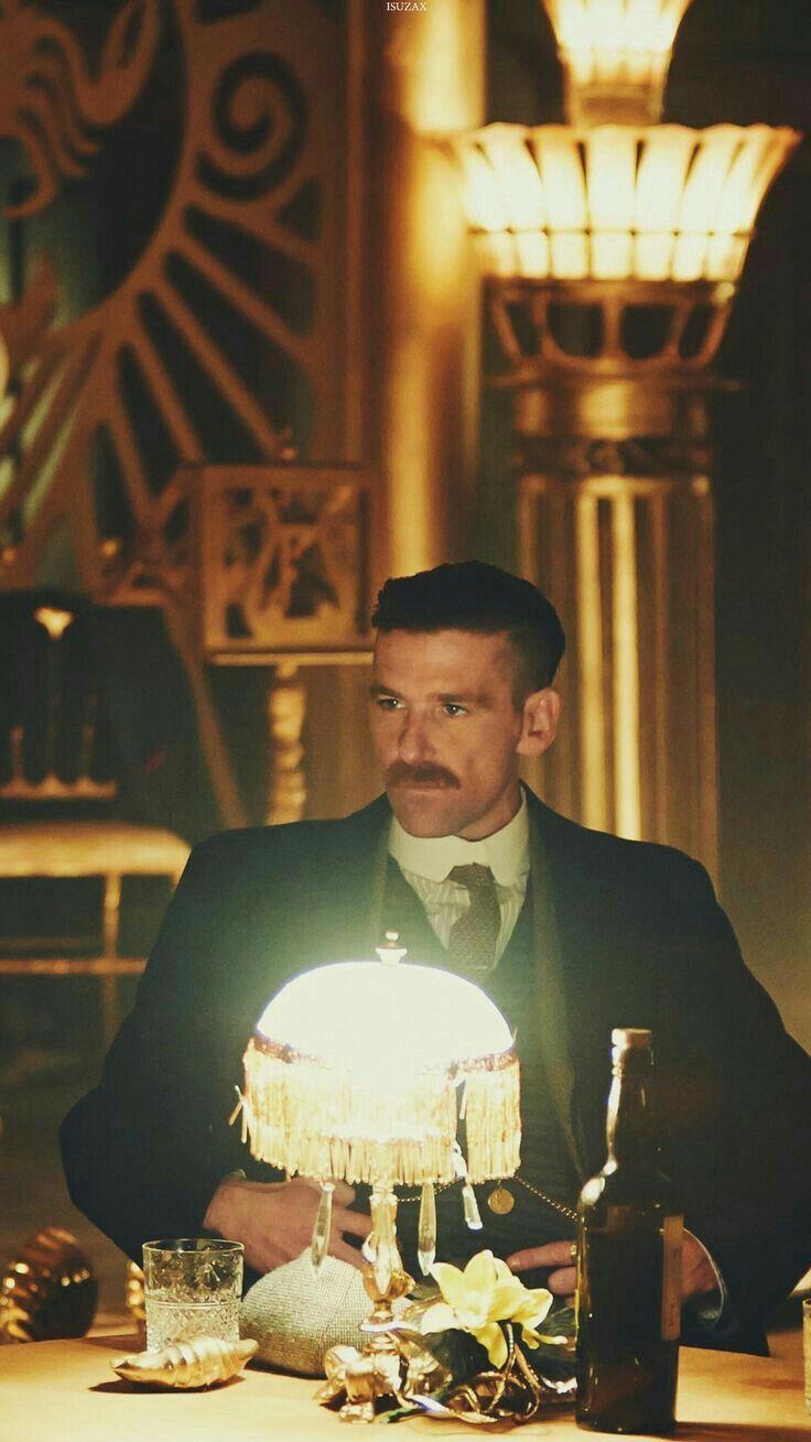 736x1309 Arthur Shelby Wallpaper