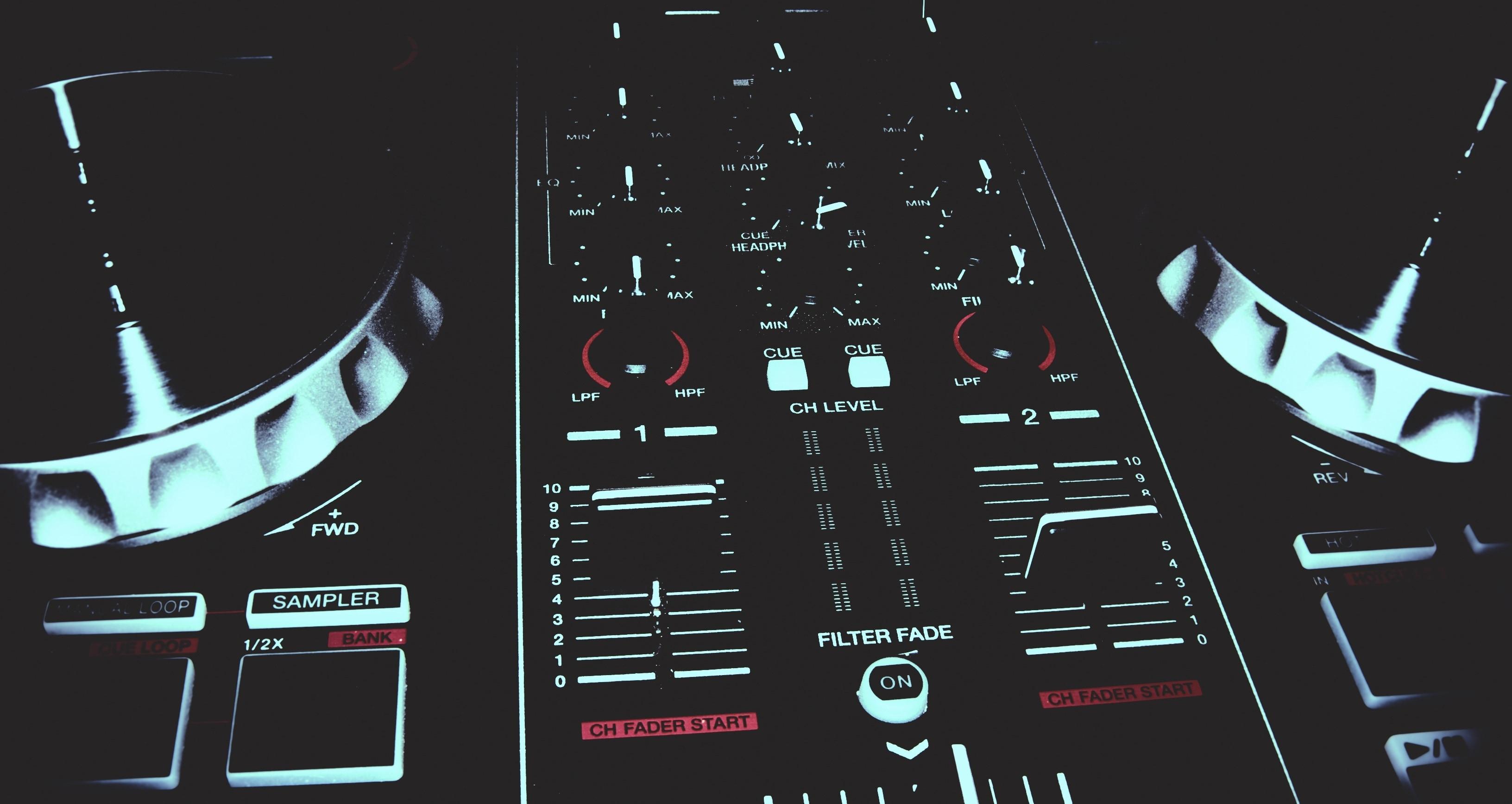 3264x1734 Serato Wallpaper