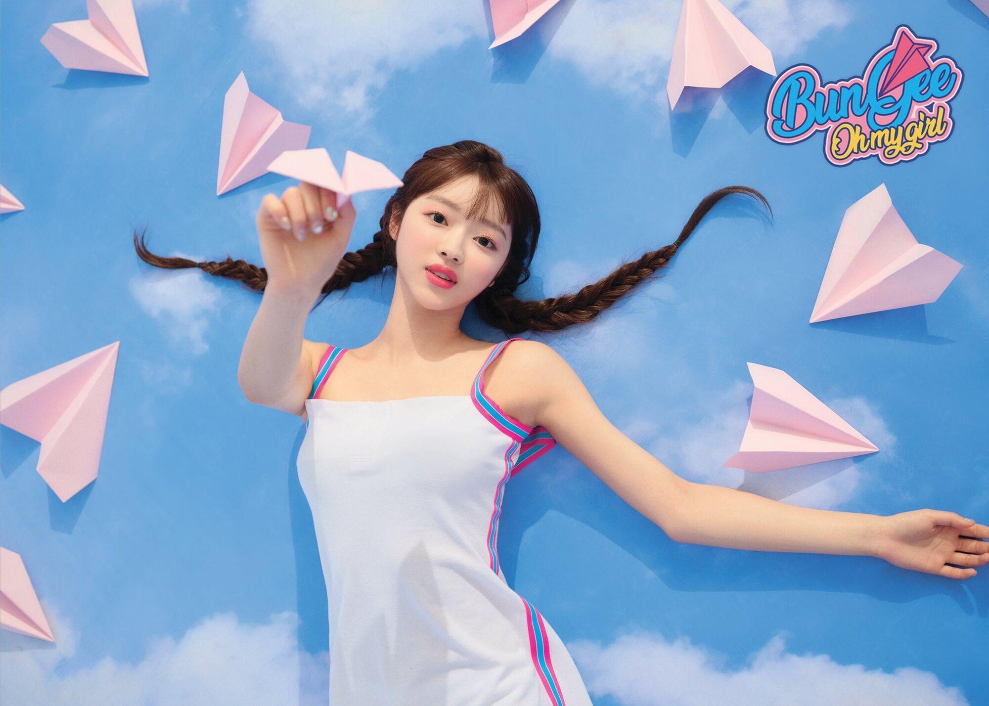2000x1428 YooA. OH MY GIRL