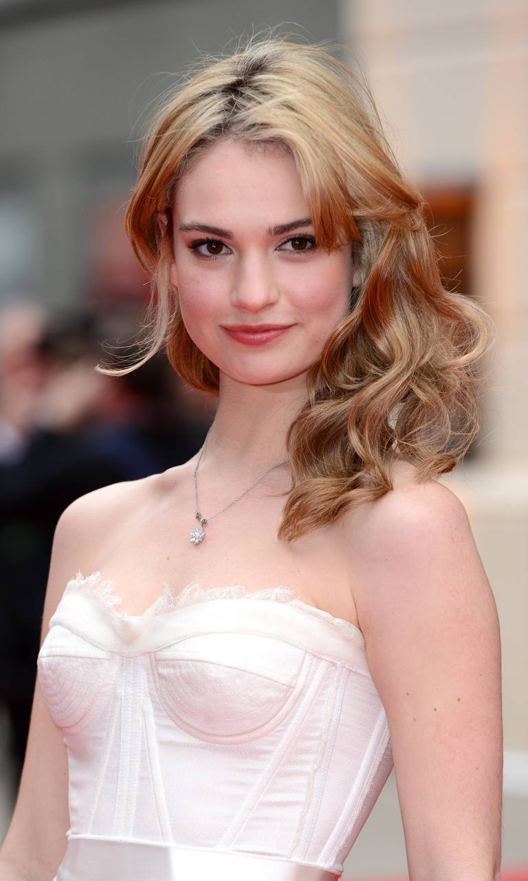 768x1280 Lily James wallpaper