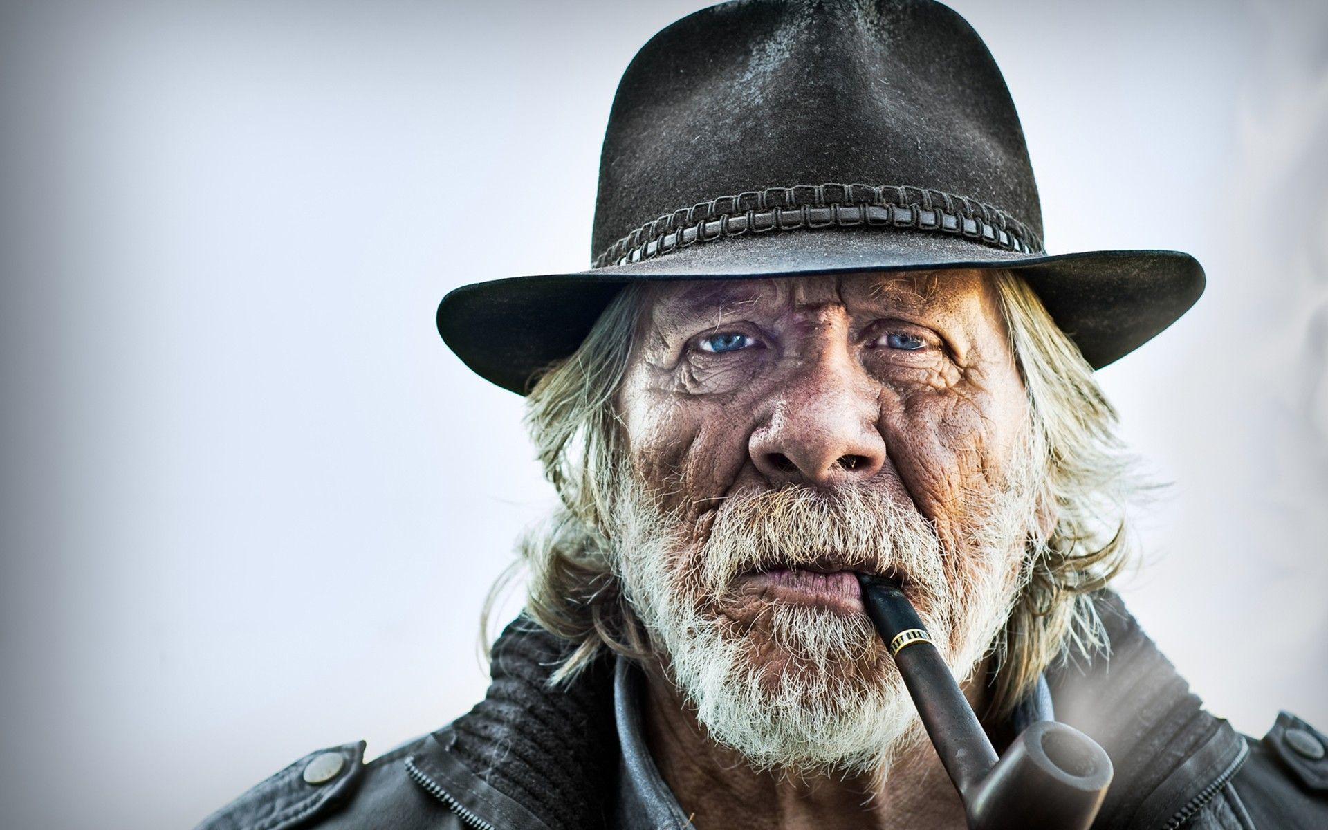 1920x1200 video games, blue eyes, people, beard, pipes, hats, Old Man