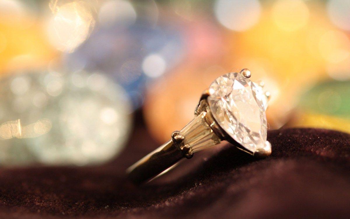 1200x750 Diamond Engagement Ring Hd Wallpaper Beautiful Desktop