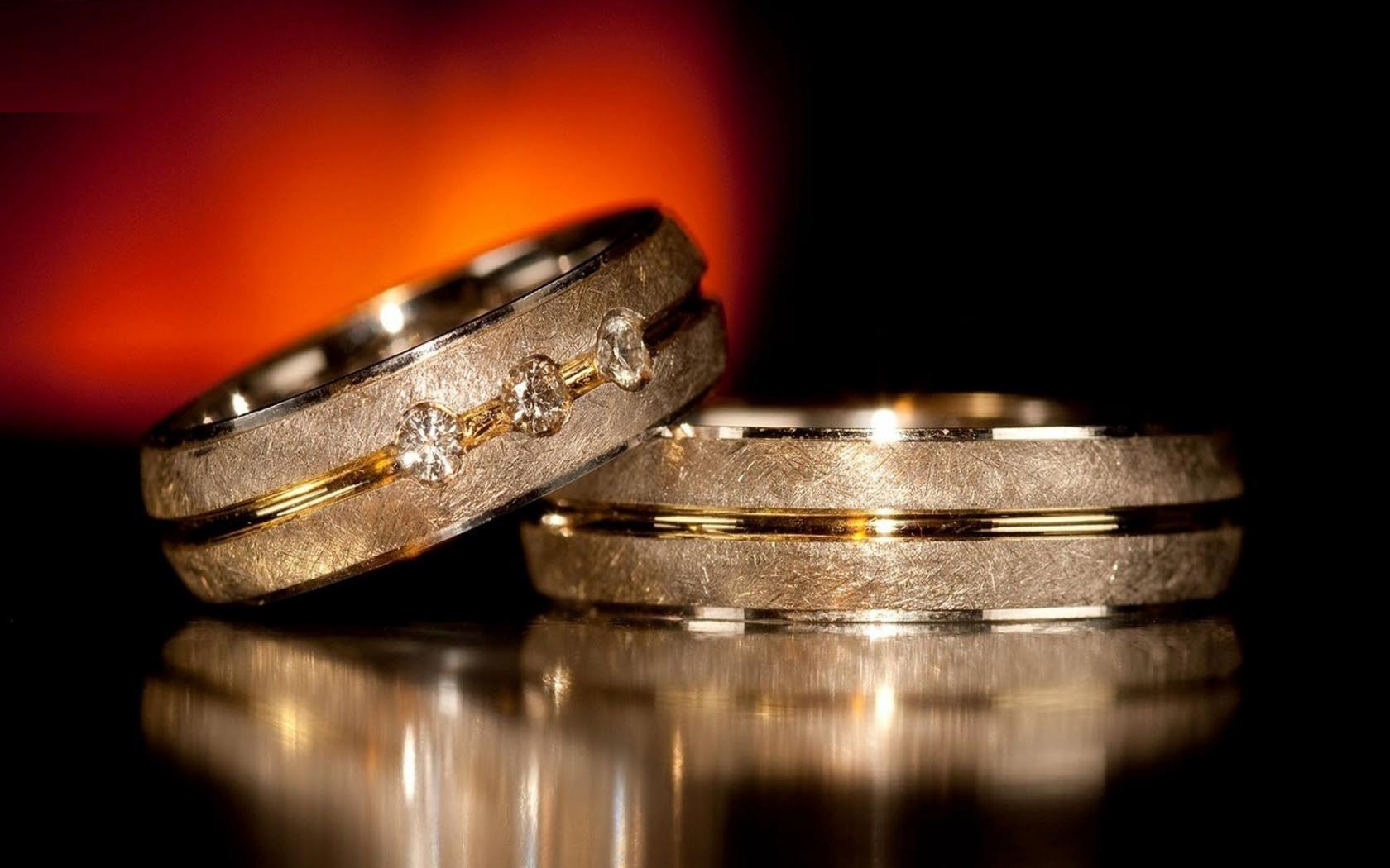 1680x1050 Jewelry Wallpaper HD