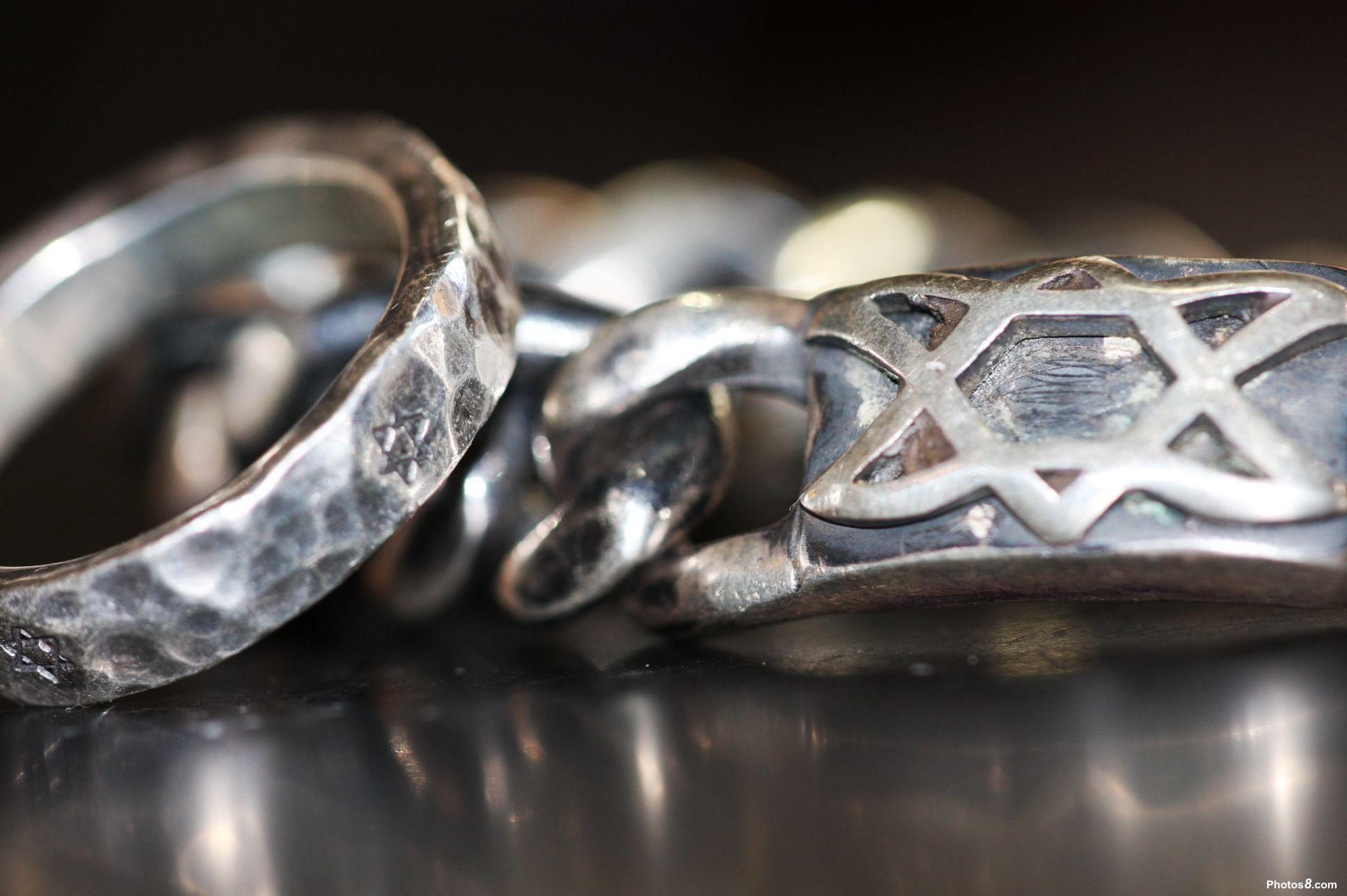 1936x1288 Jewelry Desktop Background