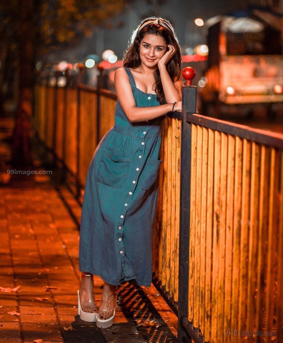 1080x1310 Avneet Kaur Beautiful HD Photohoot Stills & Mobile