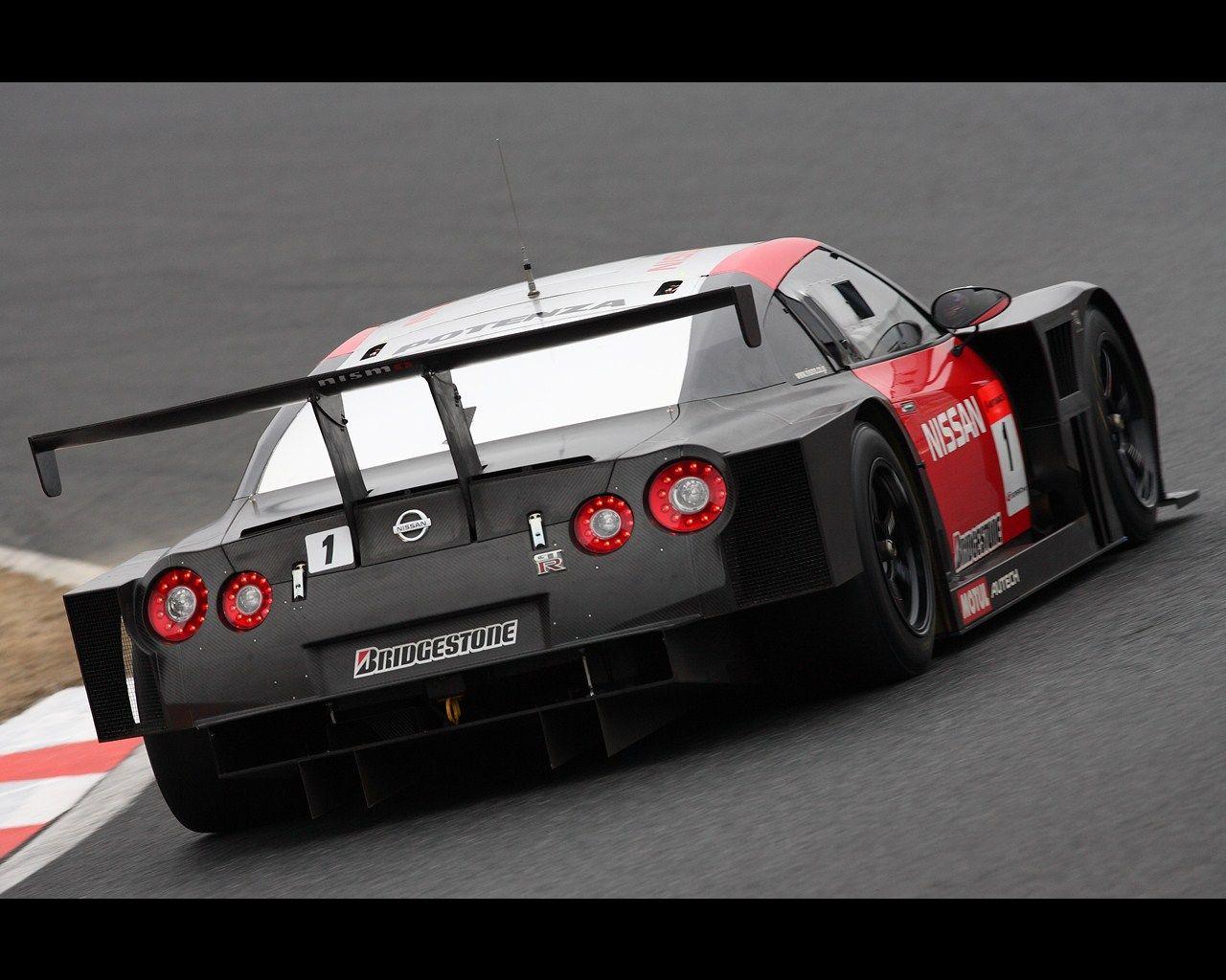 1280x1024 Nissan GT R Nismo Wallpaper Wallpaper