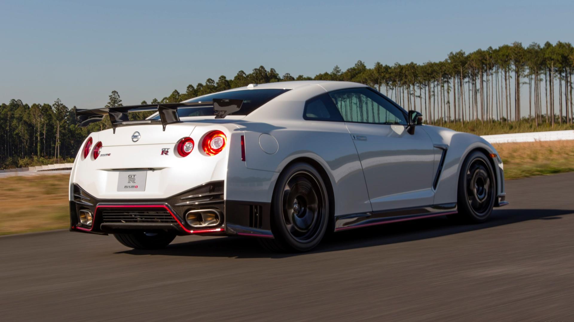 1920x1080 Big Ultra. Nissan GT R Nismo, Jpeg V.4.4 Wallpaper