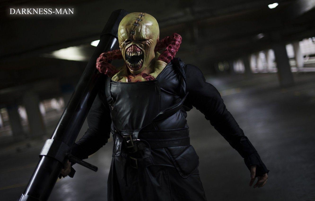 1332x850 Wallpaper monster, biohazard, Resident Evil, cosplay