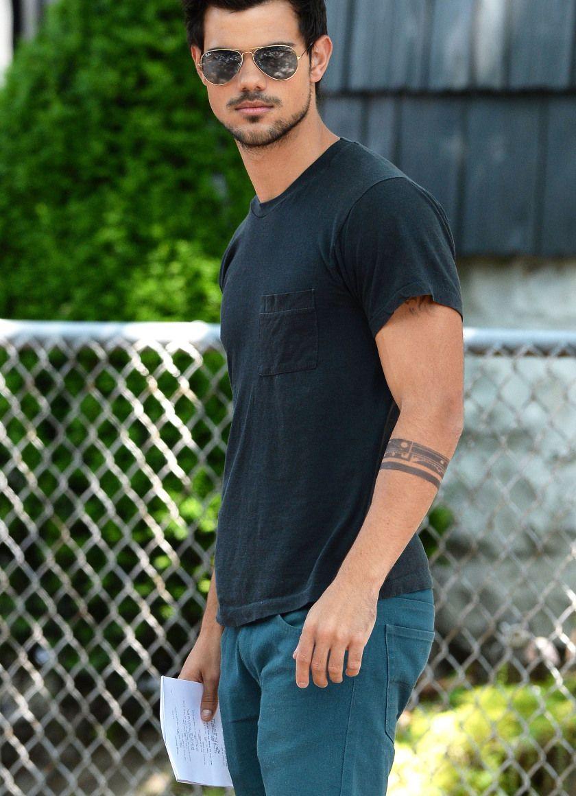 840x1160 Hd Wallpaper Lautner Full Hd, HD Wallpaper