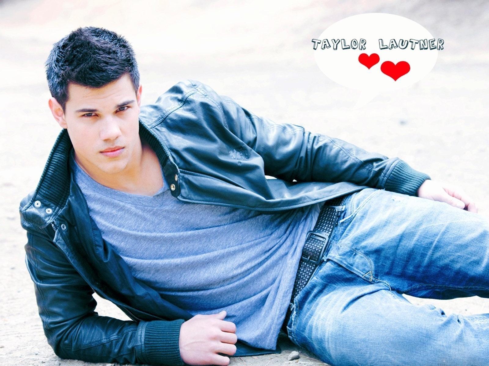 1600x1200 Taylor Lautner. Taylor lautner, Famous love quotes, Cute