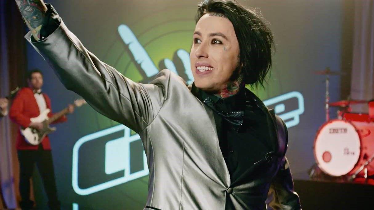 1215x684 Falling In Reverse's Ronnie Radke Is Playing A Dj Set