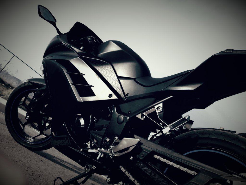1024x768 Black Kawasaki Ninja Wallpaper