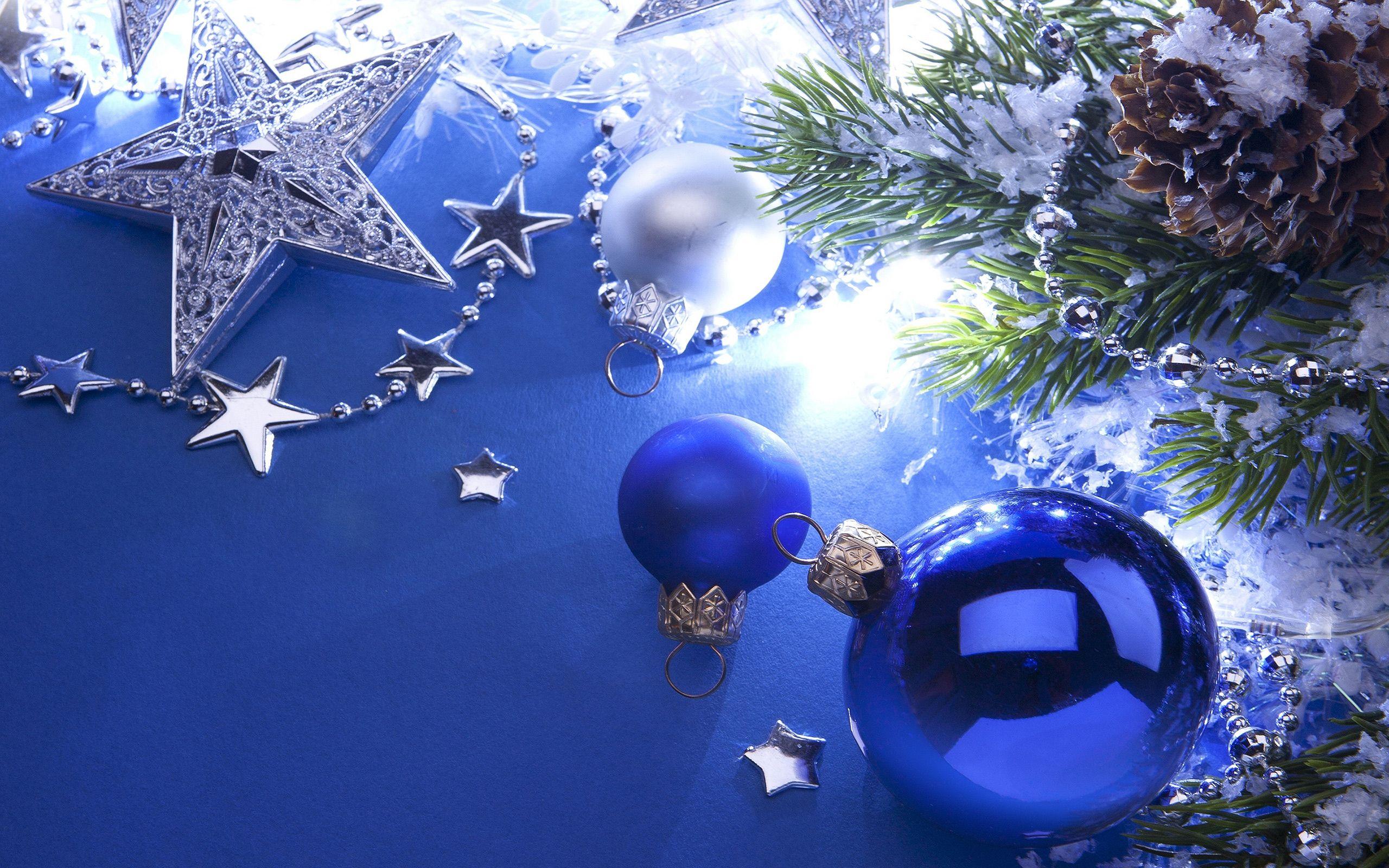 2560x1600 Christmas Decoration Wallpaper Ornament Wallpaper