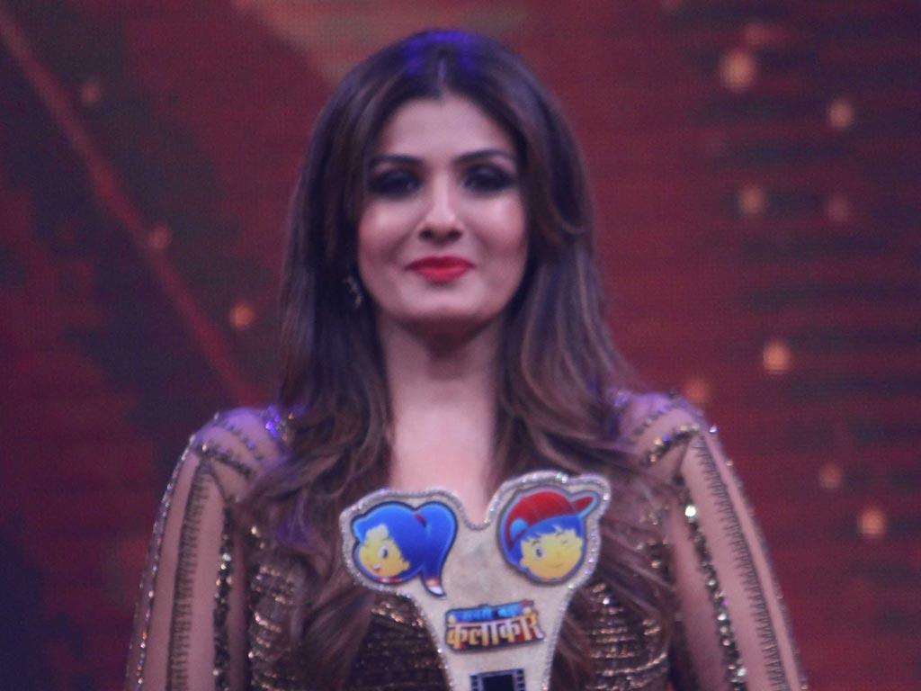 1024x768 Raveena Tandon HQ Wallpaper. Raveena Tandon Wallpaper