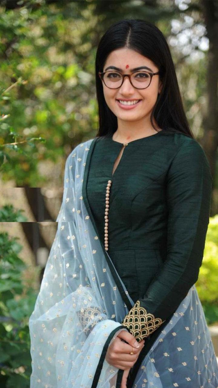 720x1280 Rashmika Mandanna Wallpaper for Android