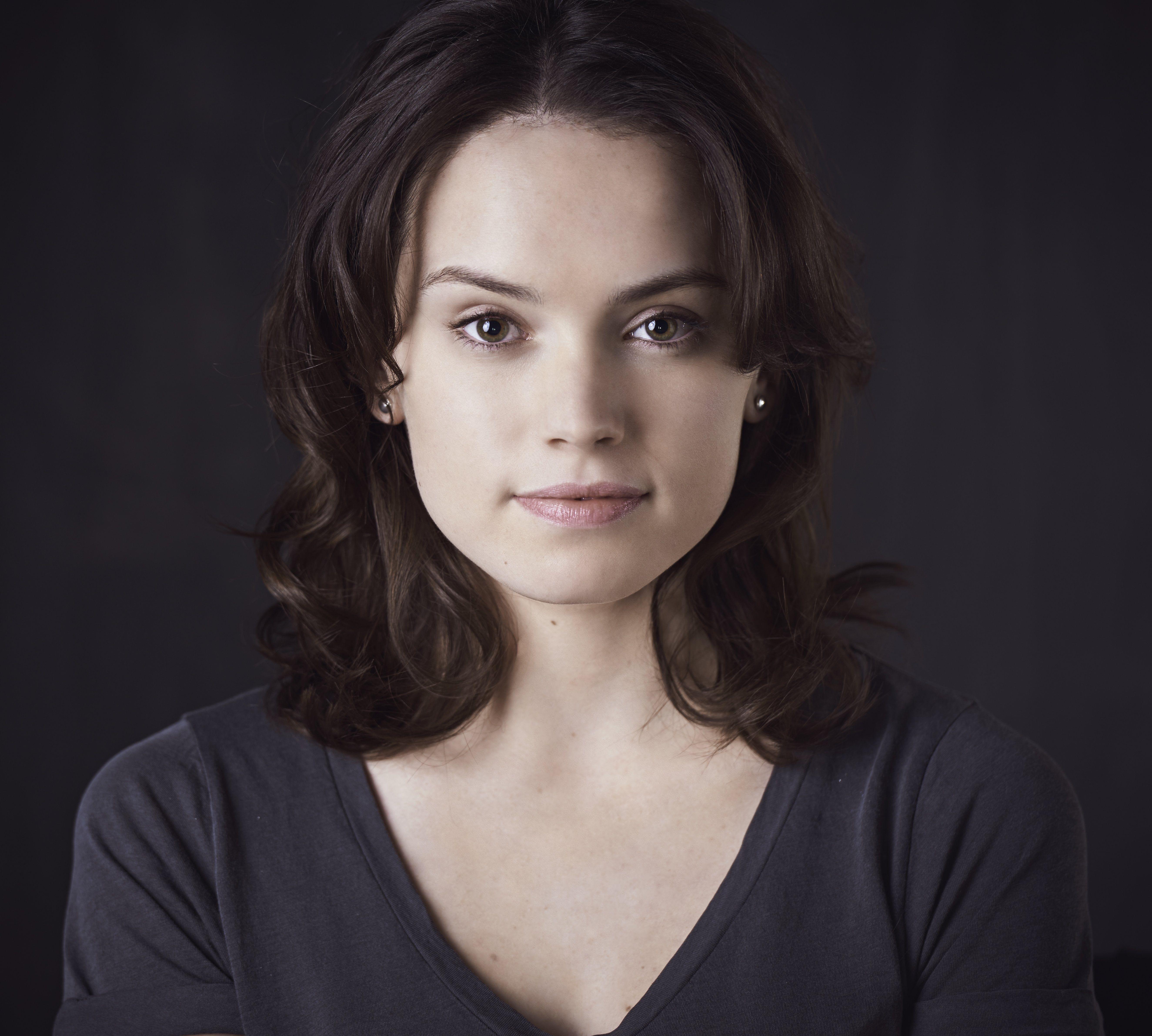 5298x4762 Daisy Ridley HD wallpaper free download