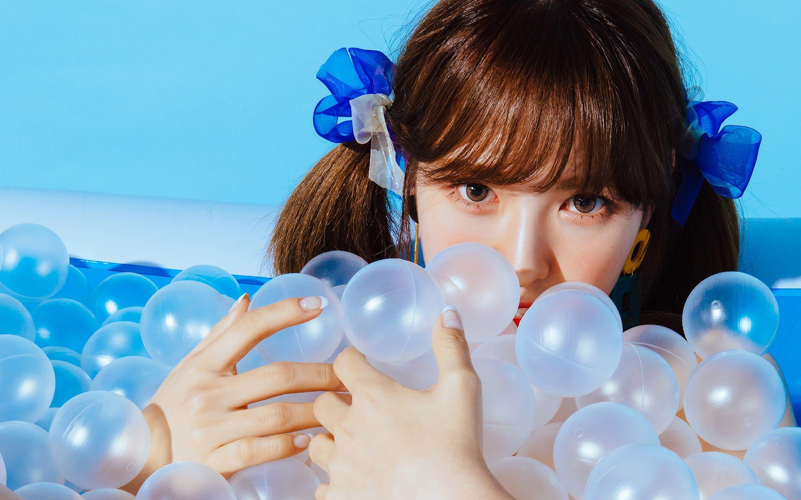 2560x1600 Wendy Red Velvet Power Up Summer Magic 4K Wallpaper
