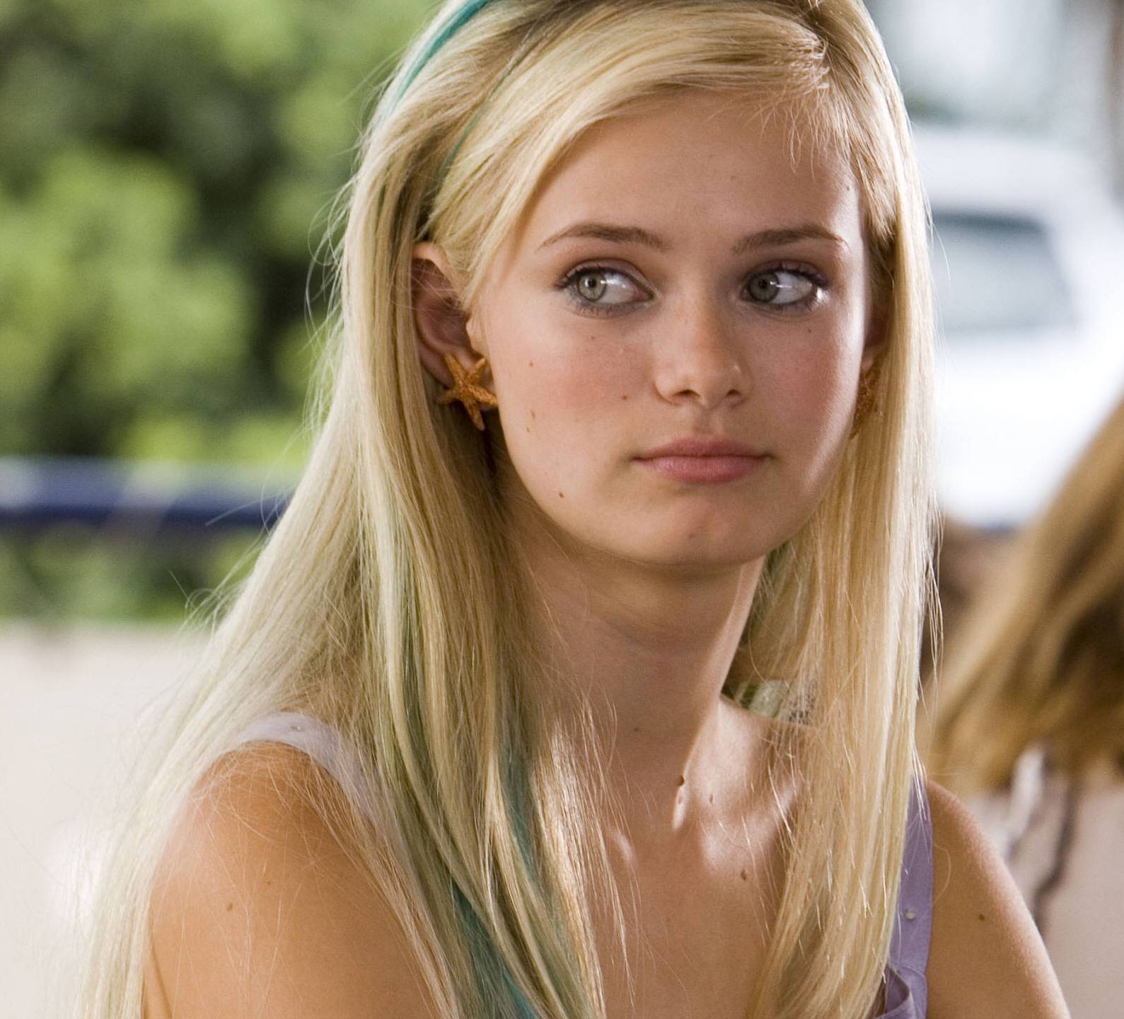 1589x1440 Sara Paxton Wallpaper Download #Y8A3H6N