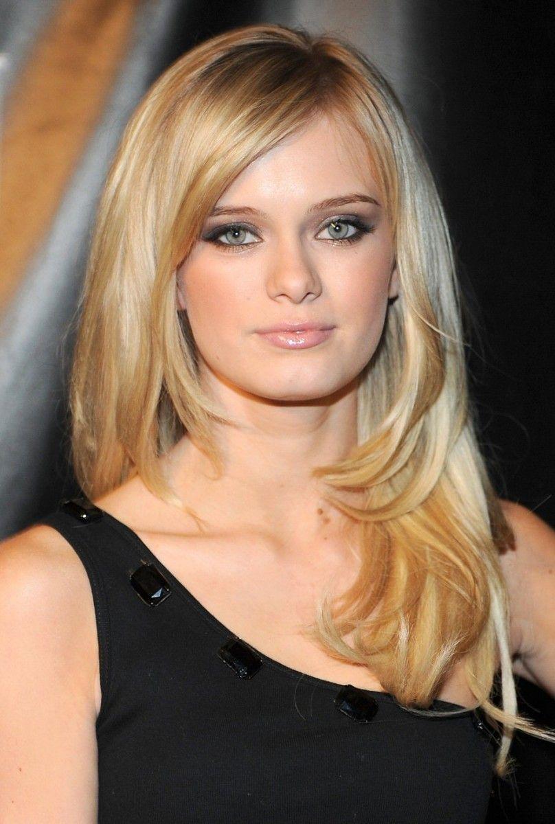 808x1200 Sara Paxton wallpaper