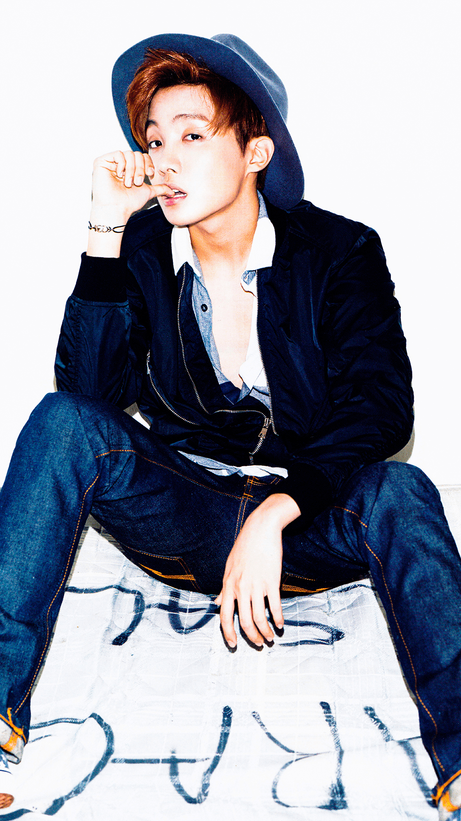 928x1650 BTS J Hope Wallpaper