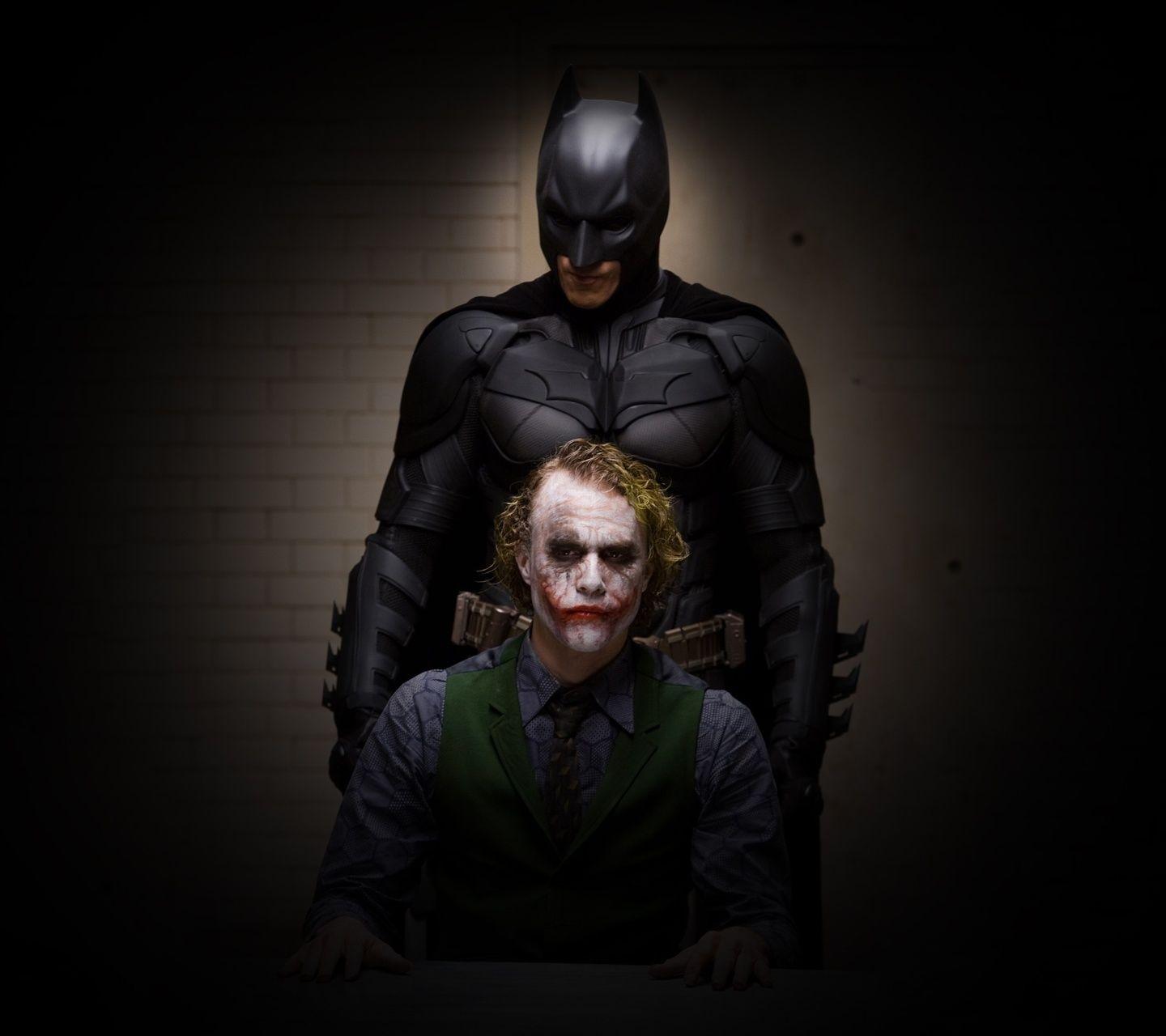 1440x1280 Batman vs Joker Wallpaper