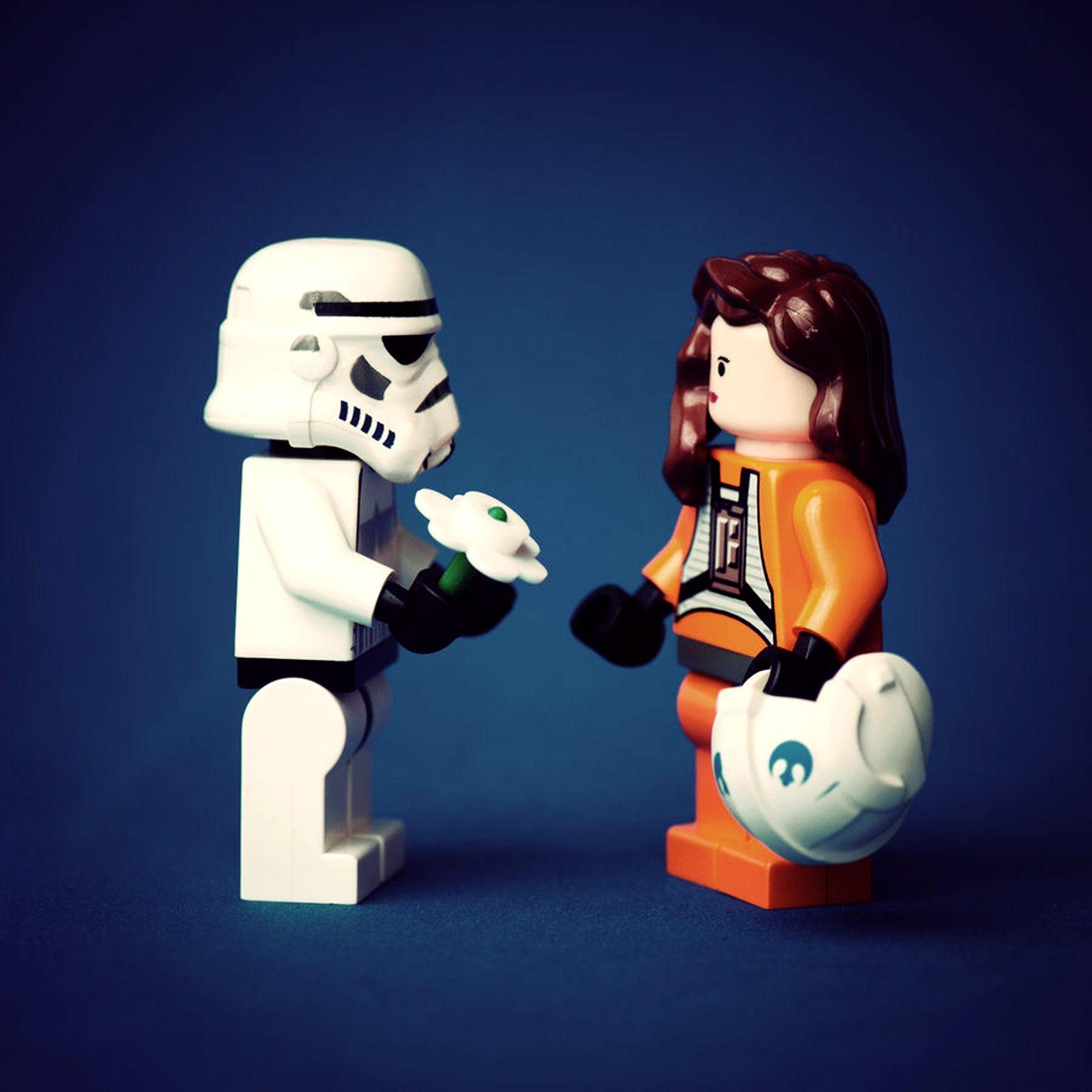 1600x1600 Funny Lego Wallpaper