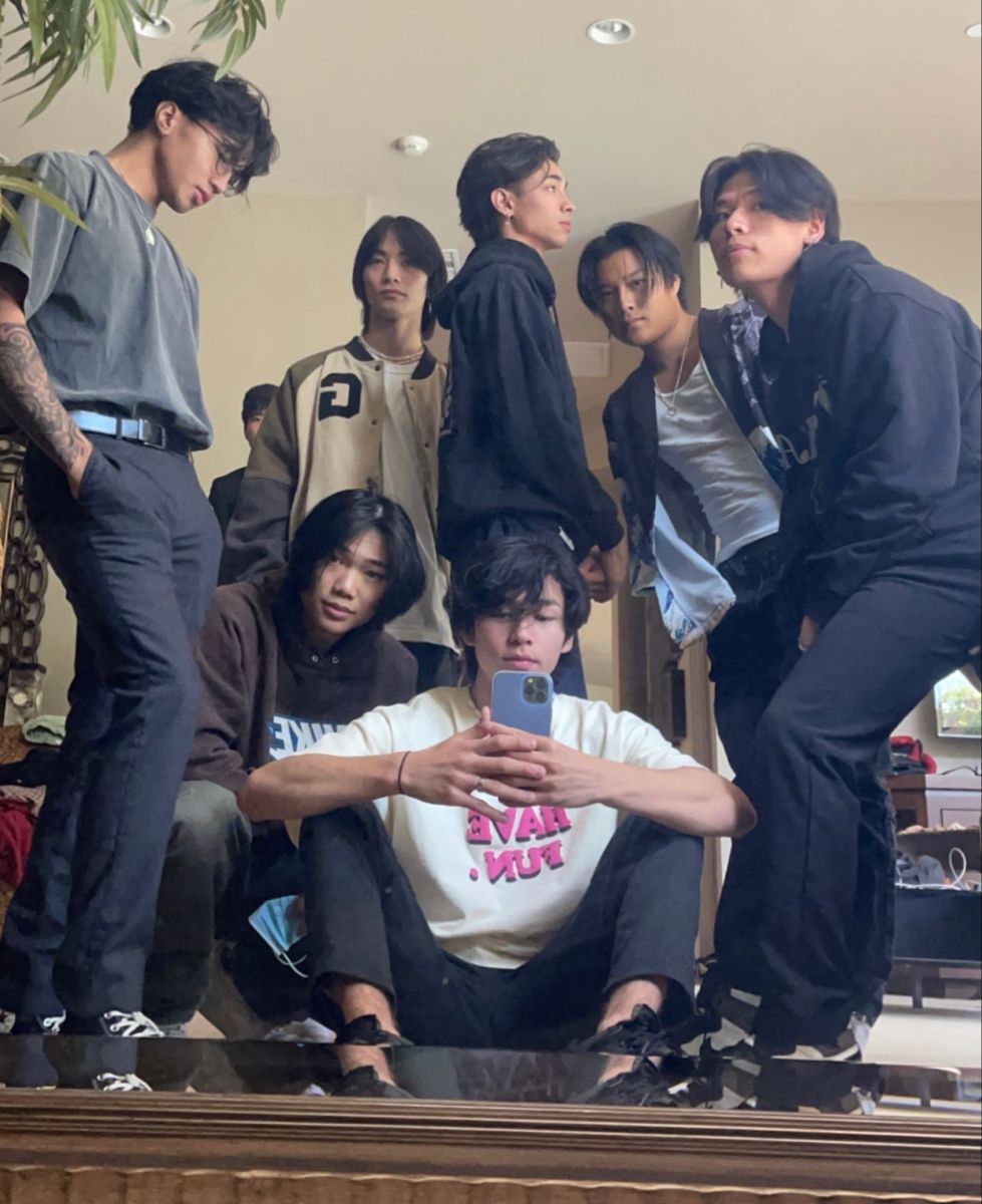 979x1200 North Star Boys Wallpaper