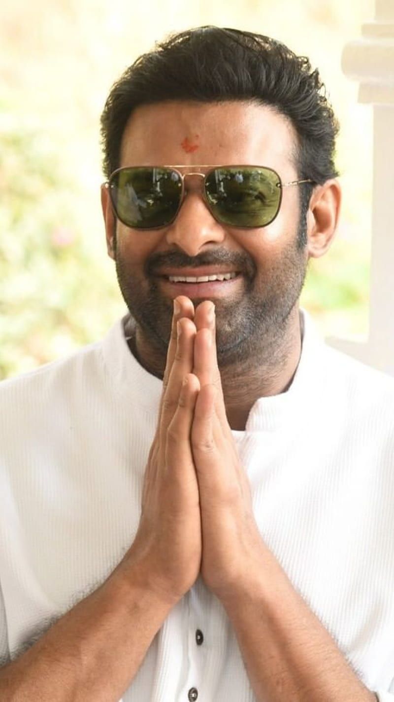 800x1423 Prabhas, baahubali, radhe shyam, saaho
