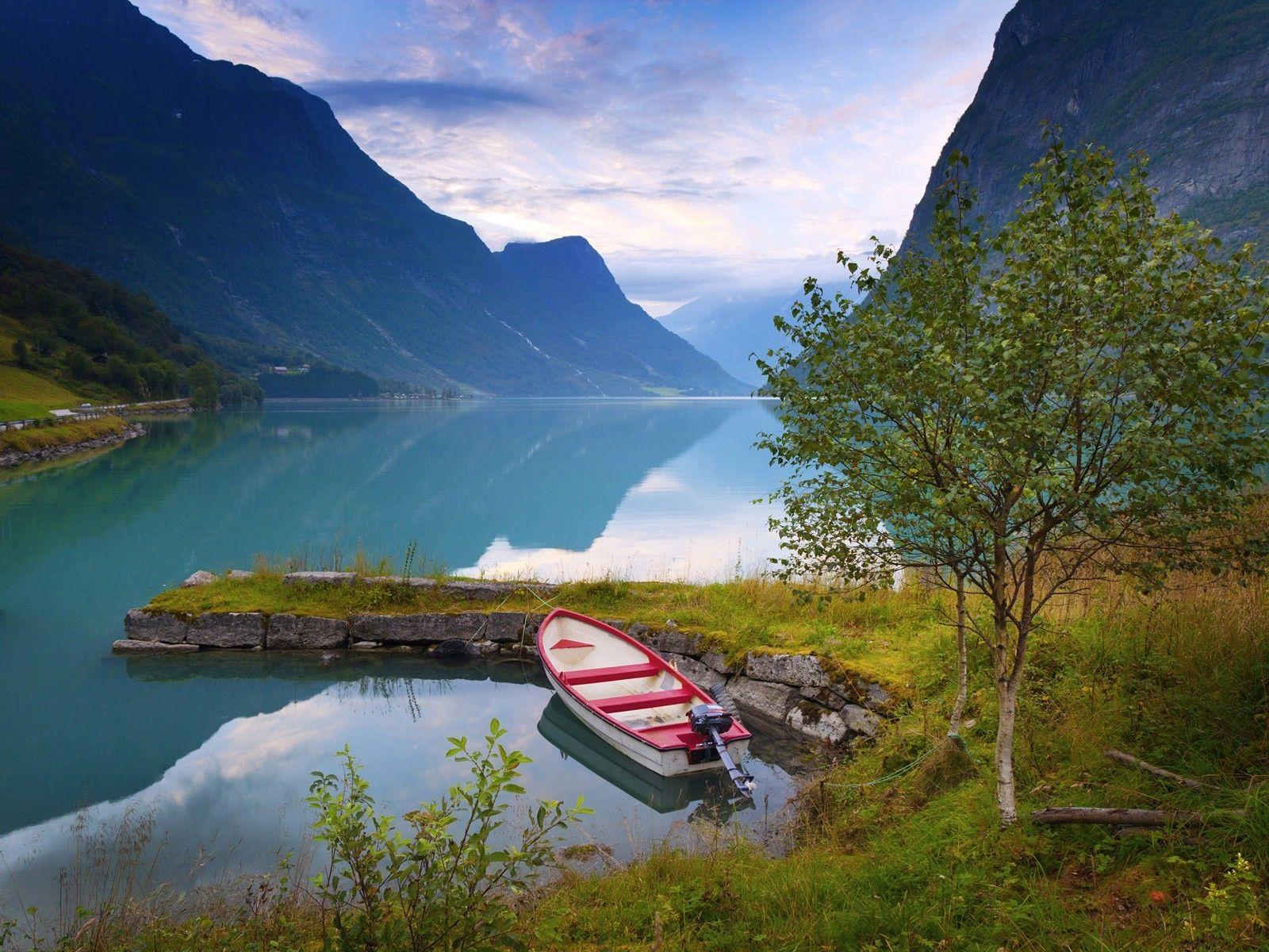 1600x1200 Landscapes norway boats western lakes rivers reflections wallpaper
