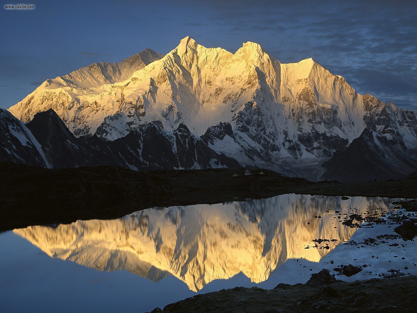 1600x1200 Makalu Wallpaper