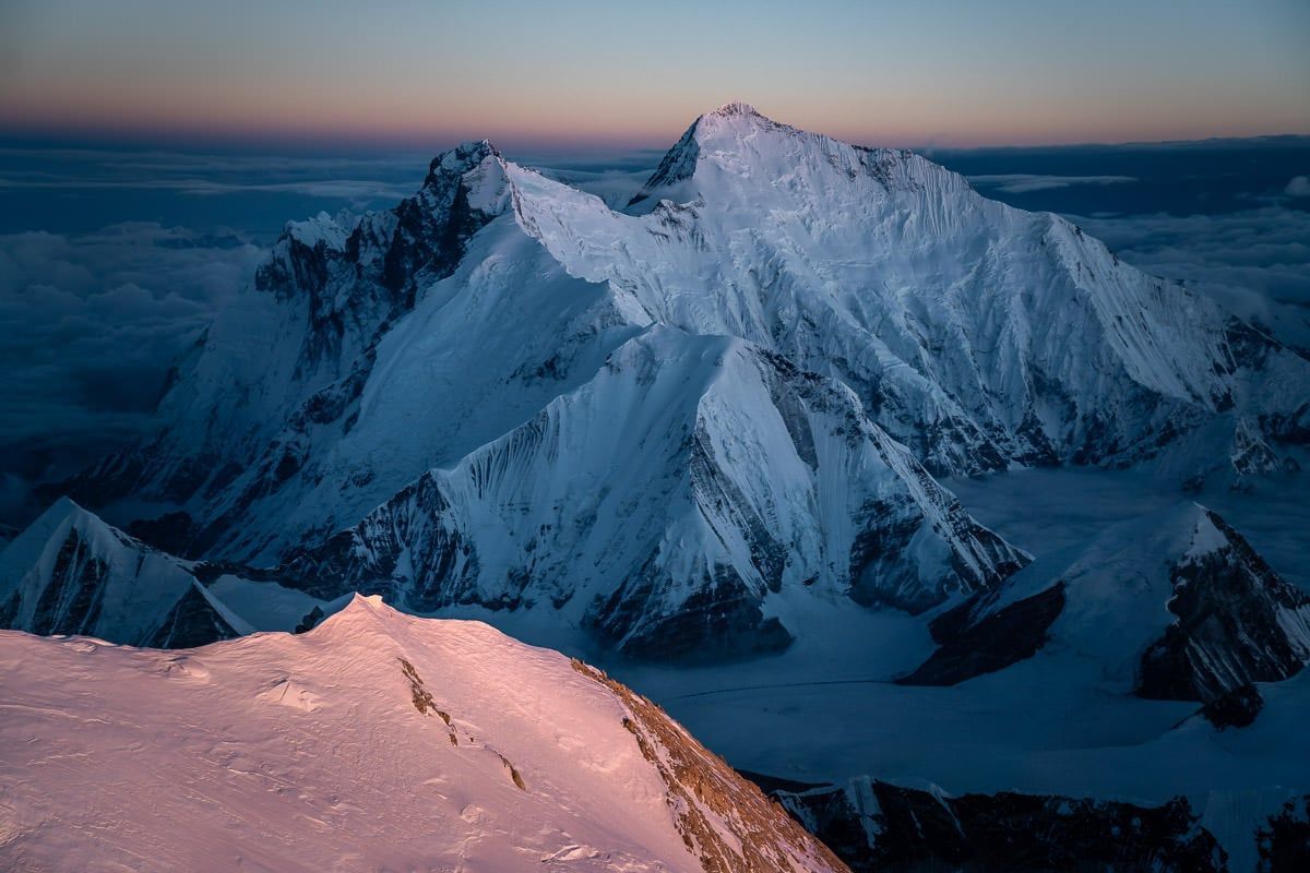 1200x800 Climbing Mount Makalu (463m): A