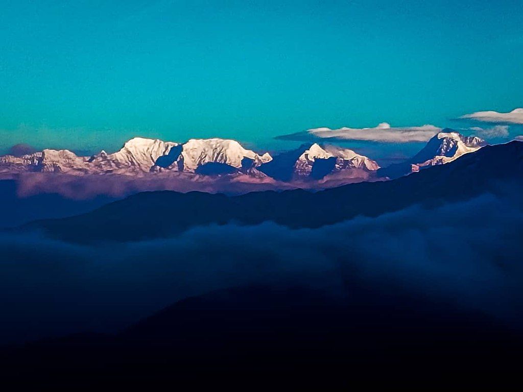 1024x768 Makalu mountain